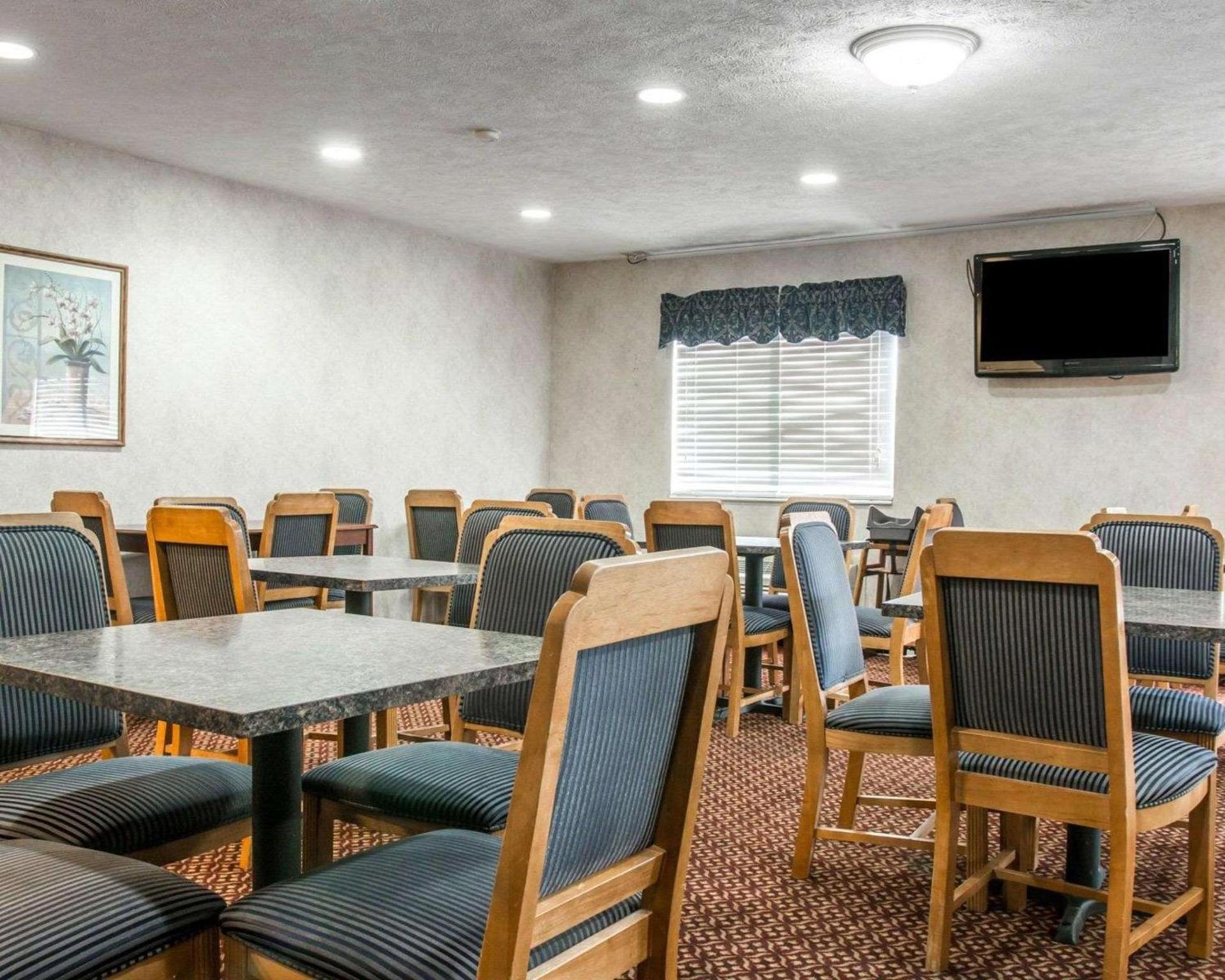Quality Inn Hudsonville South photo 28