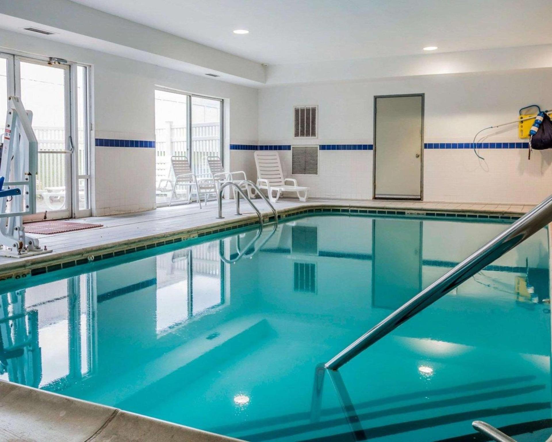 Quality Inn Kalamazoo near Wings Stadium photo 20