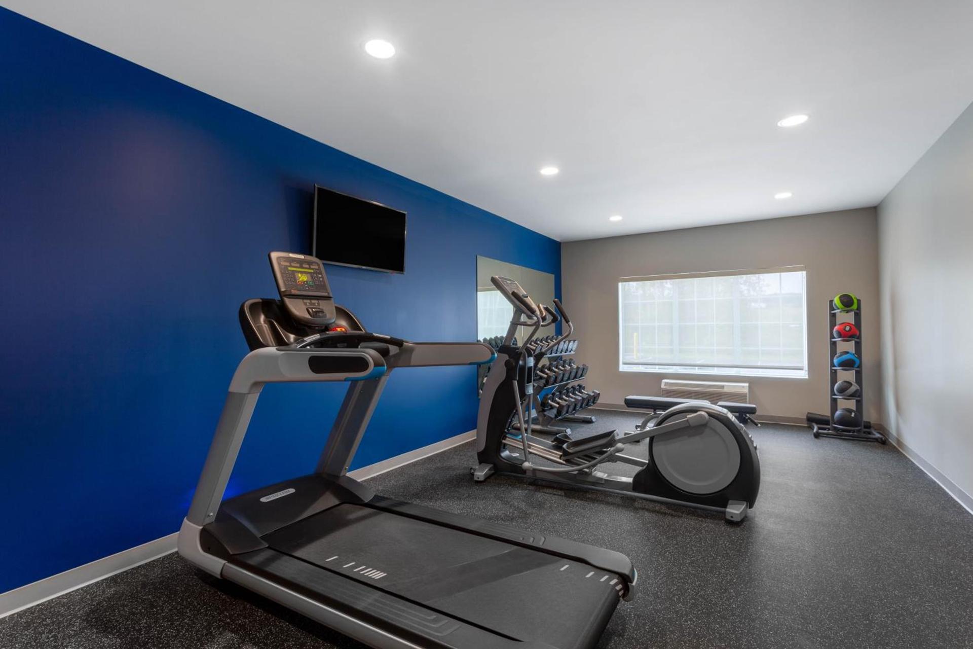 Microtel Inn & Suites by Wyndham Amsterdam NY photo 65