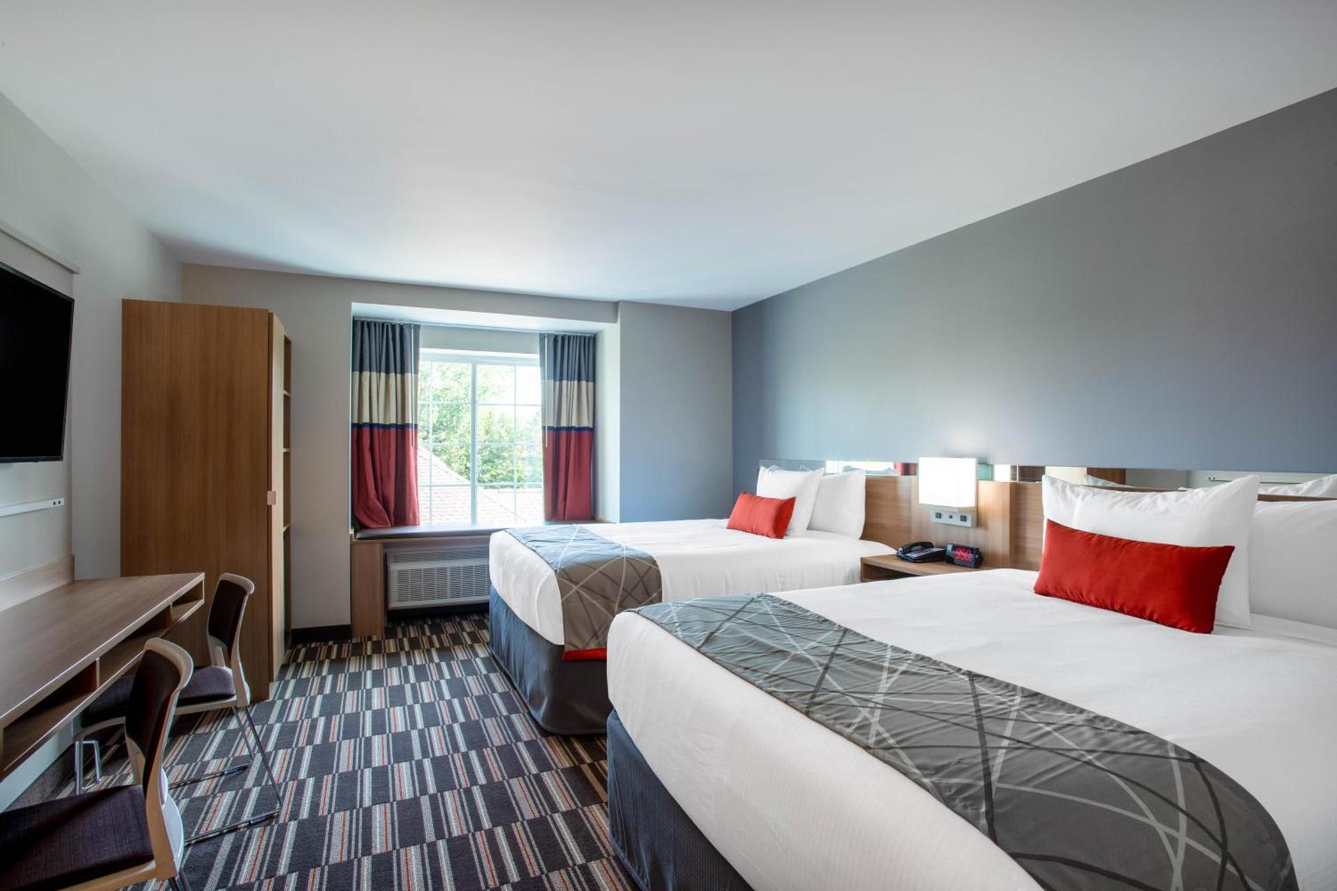 Microtel Inn & Suites by Wyndham Amsterdam NY photo 55