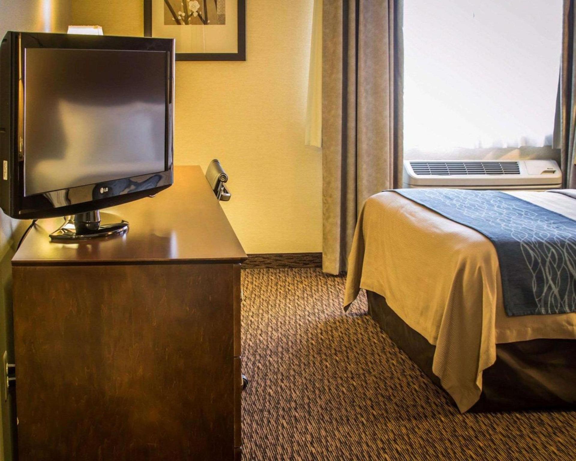 Quality Inn & Suites Port Huron photo 8