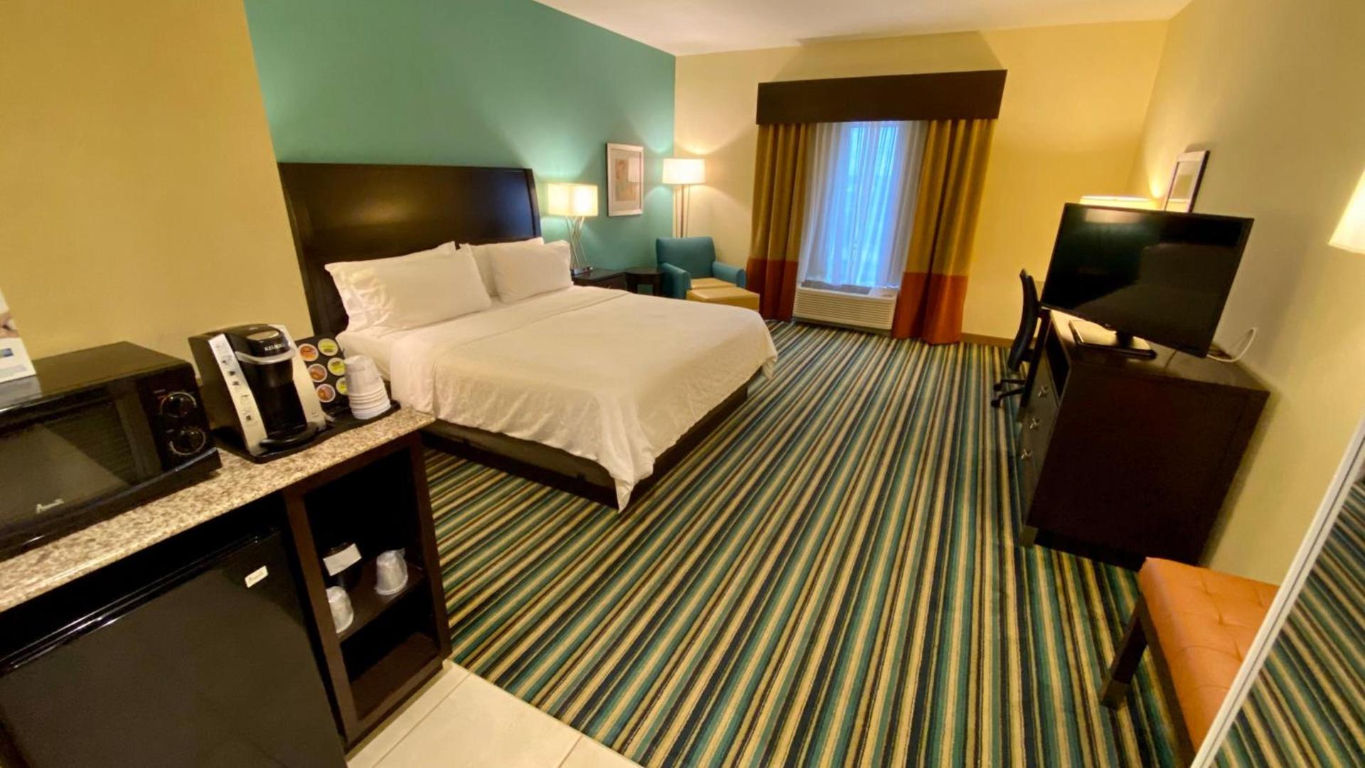 Holiday Inn Express Hotel & Suites Orlando East-UCF Area by IHG photo 37