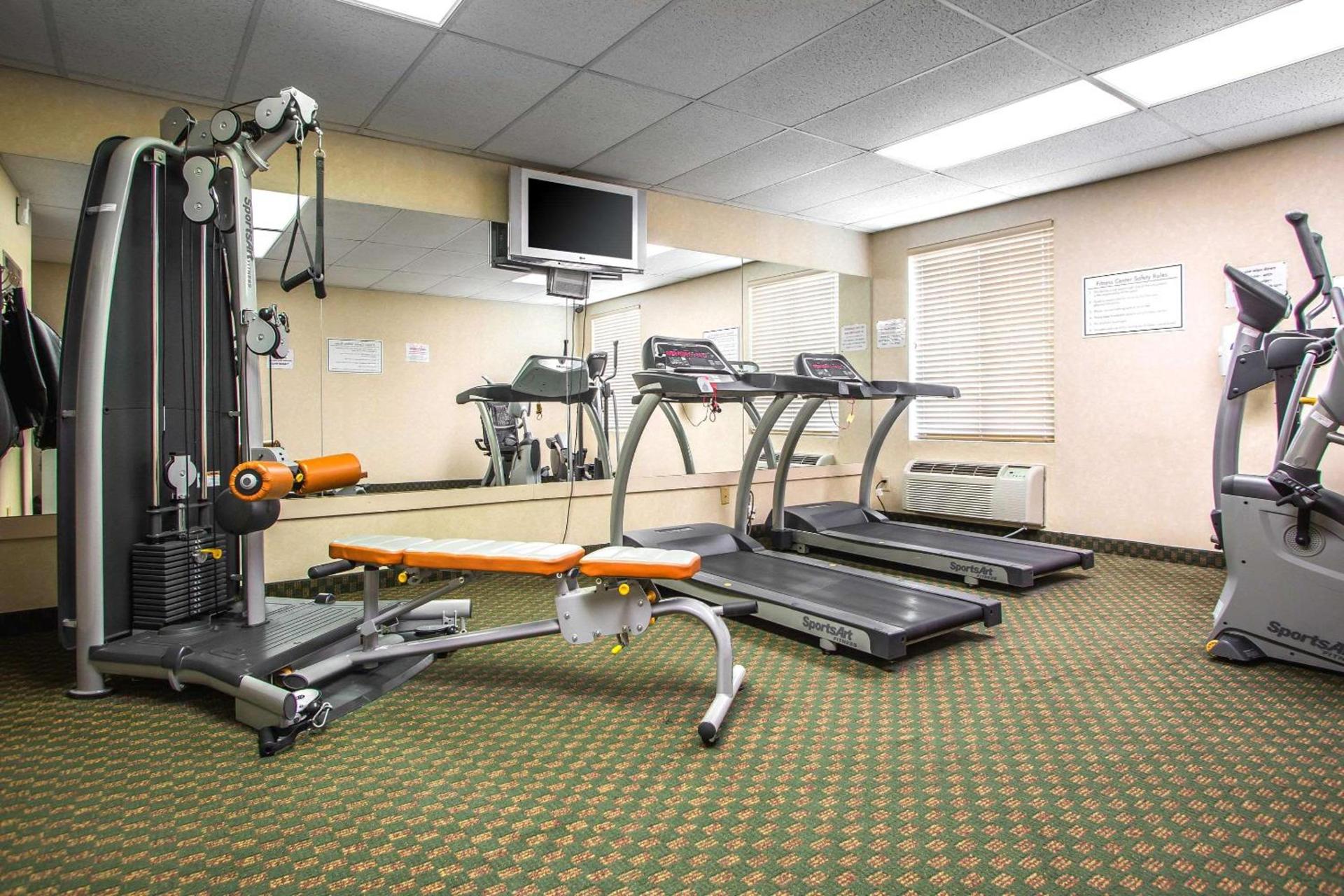 Clarion Hotel & Conference Center Toms River photo 31