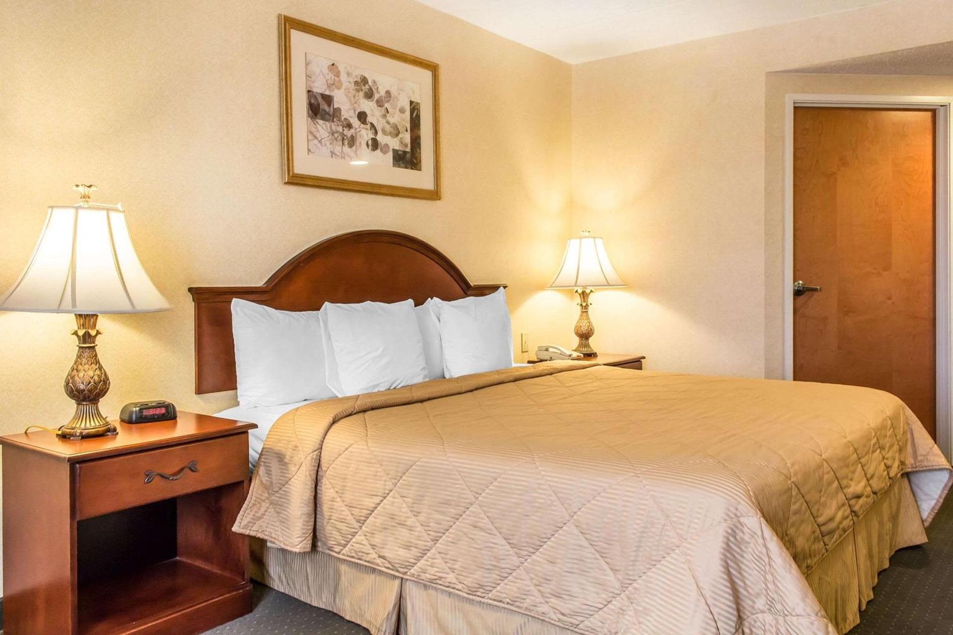 Quality Inn Hackettstown - Long Valley photo 10