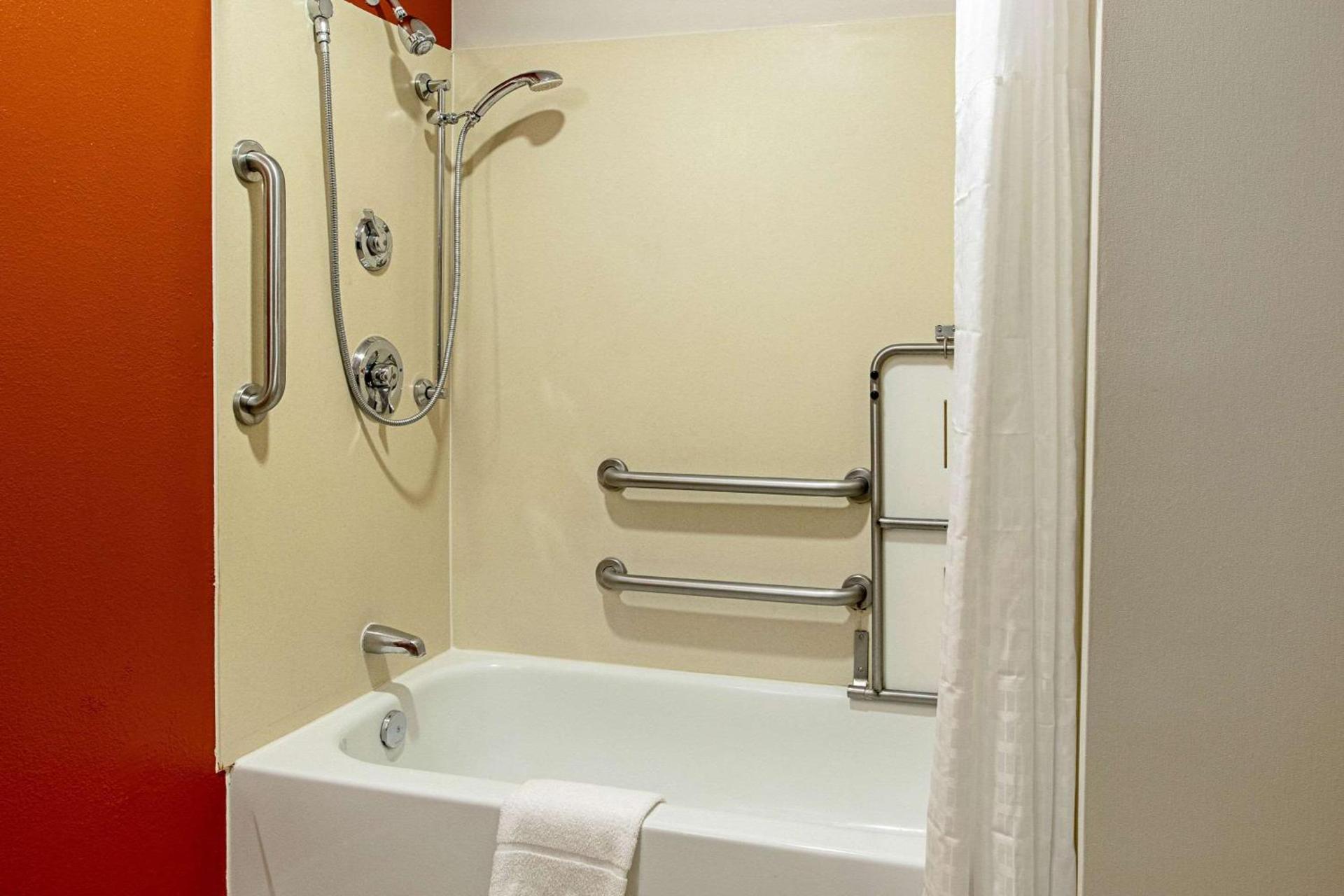 Sleep Inn & Suites Hobbs photo 42