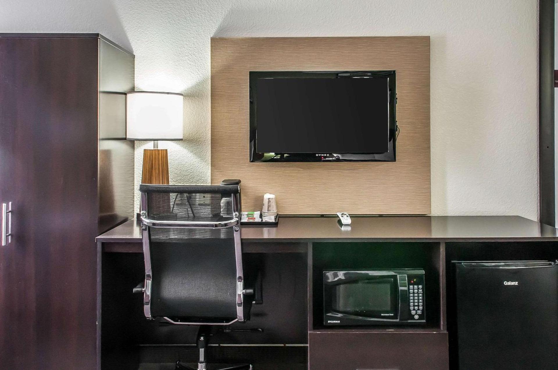 Sleep Inn Airport photo 11