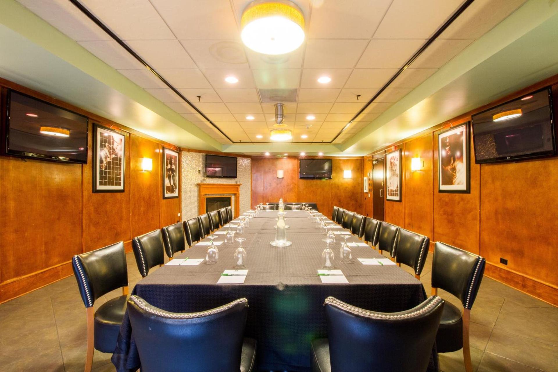 Holiday Inn Chicago North Shore by IHG photo 27