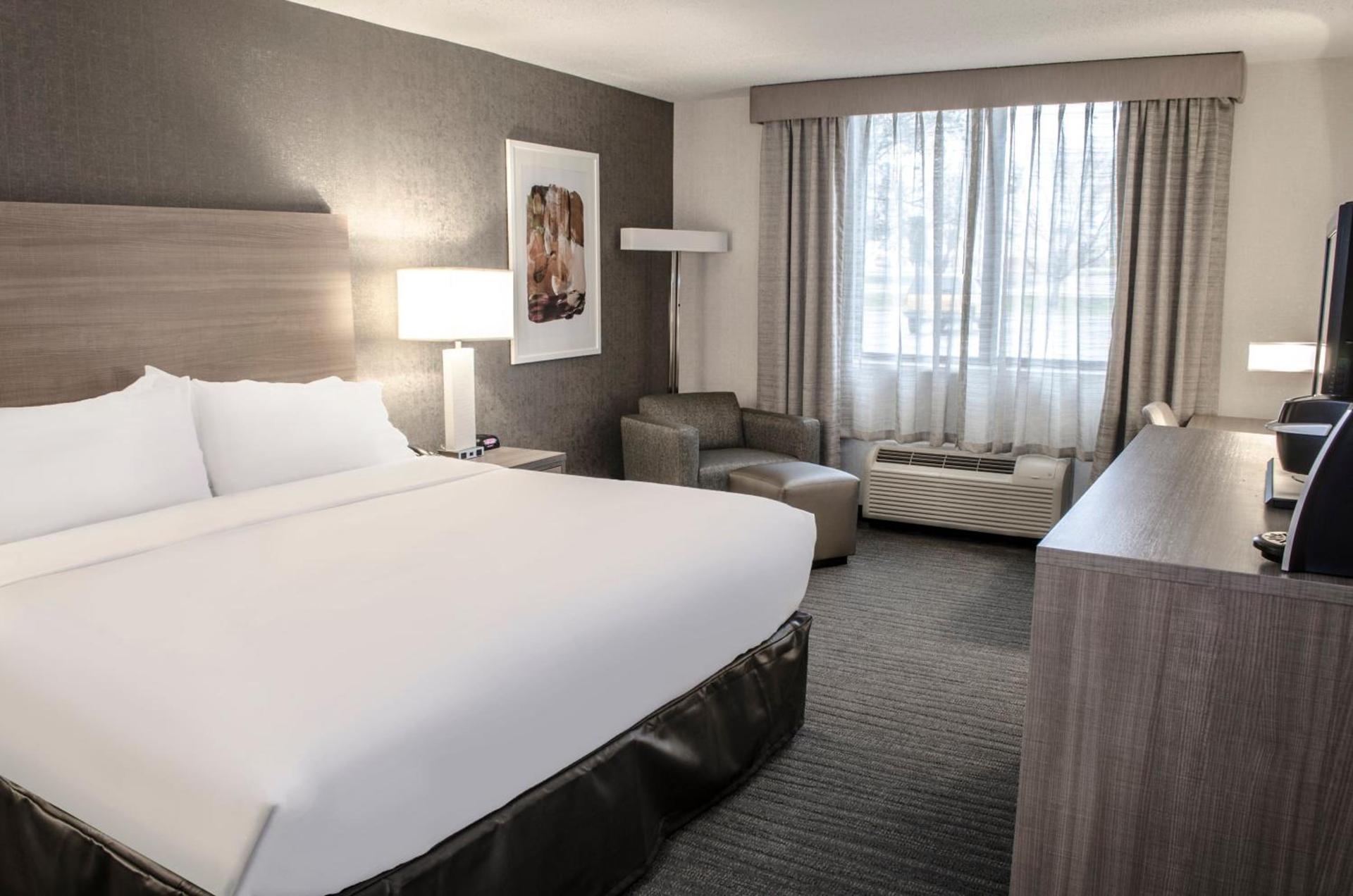 Holiday Inn Fargo by IHG photo 87