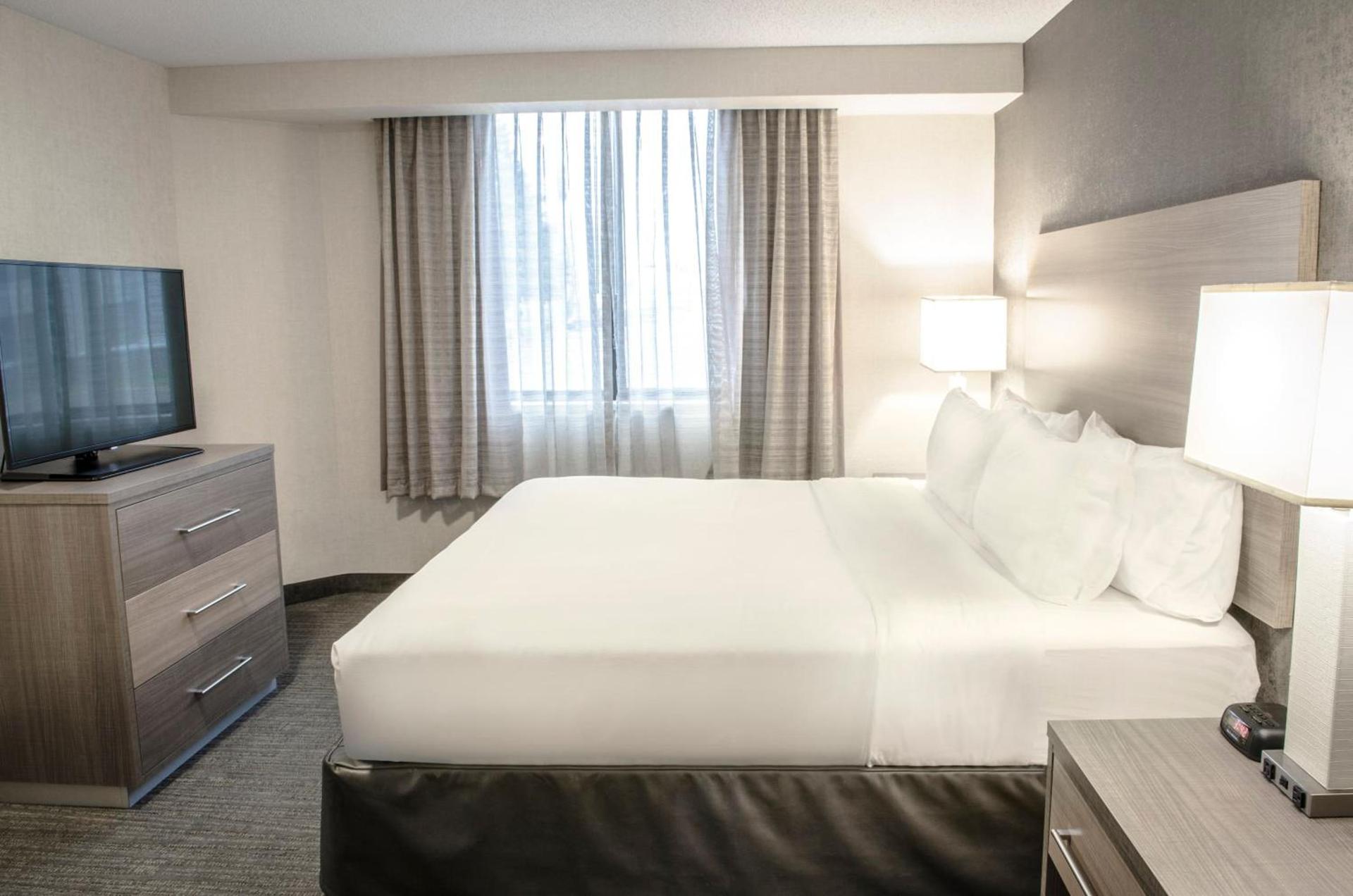 Holiday Inn Fargo by IHG photo 89