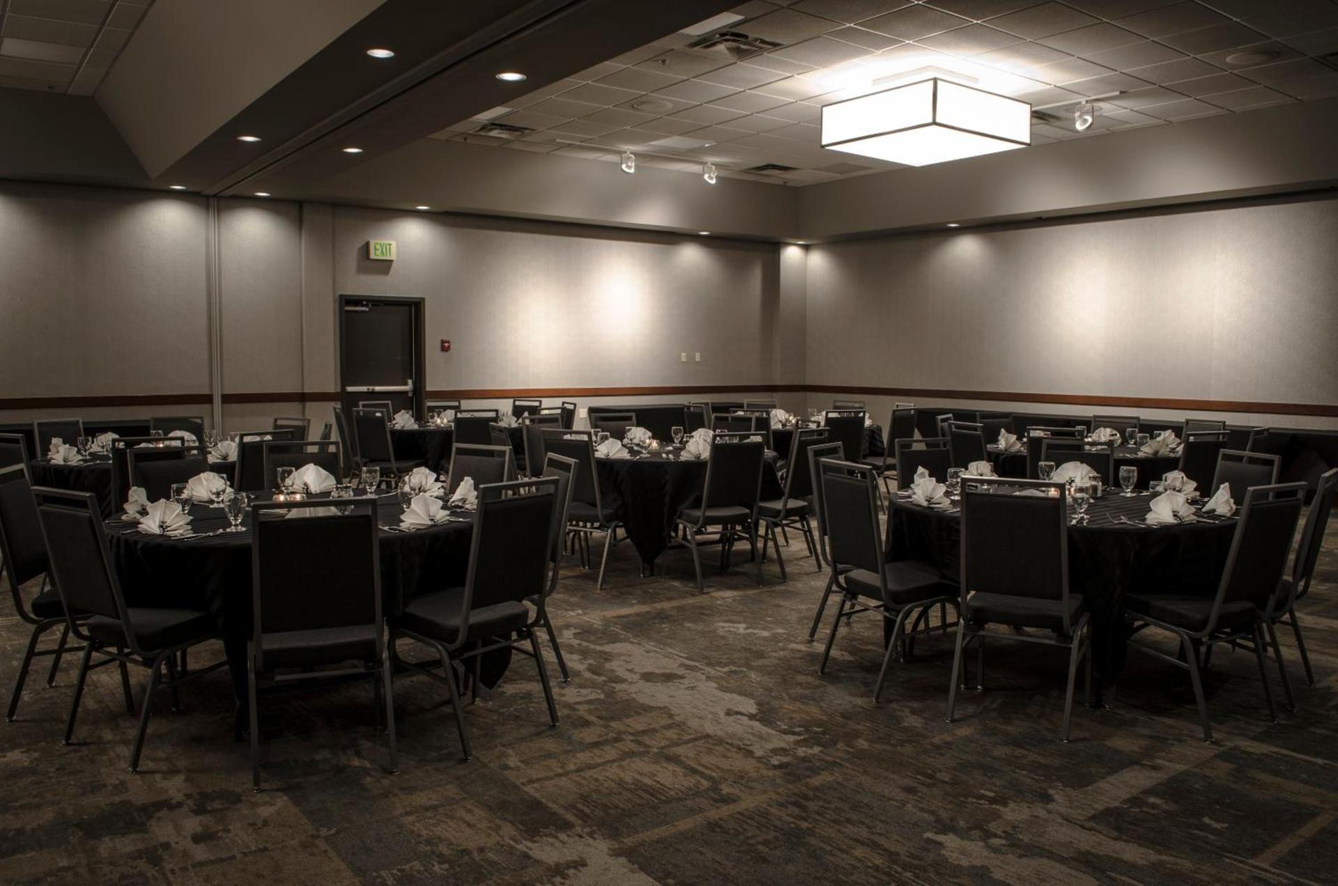 Holiday Inn Fargo by IHG photo 17