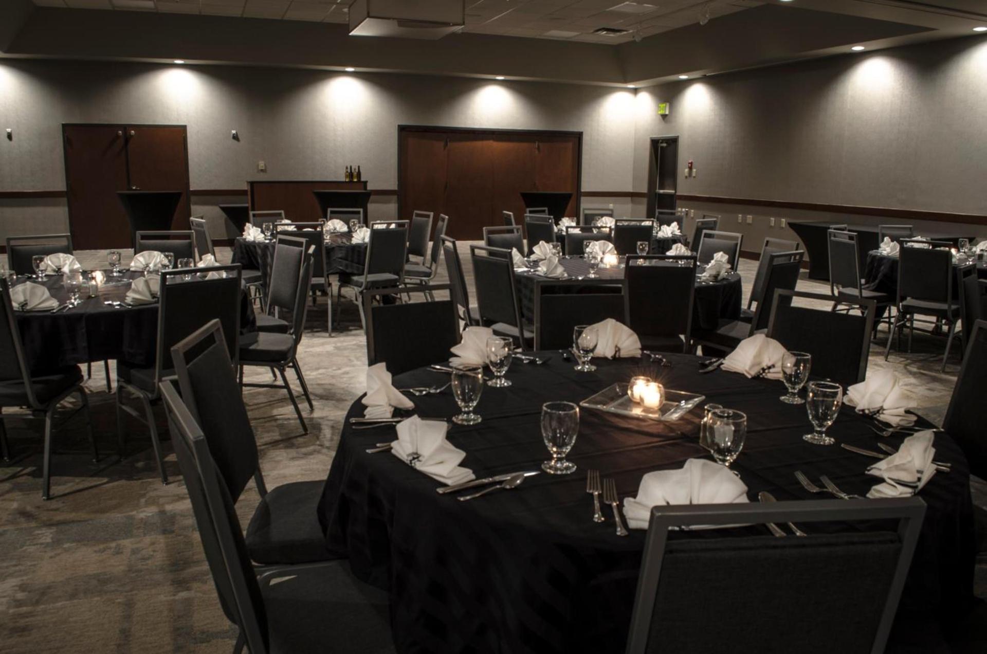 Holiday Inn Fargo by IHG photo 22