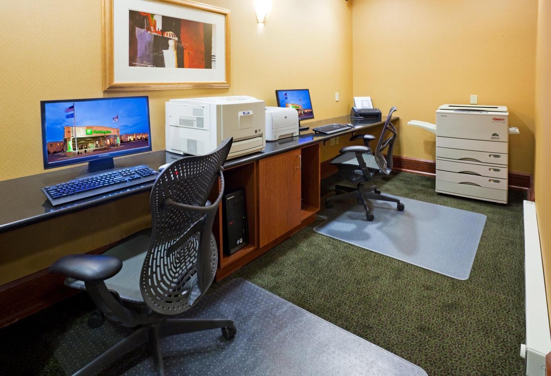 Holiday Inn Fargo by IHG photo 18