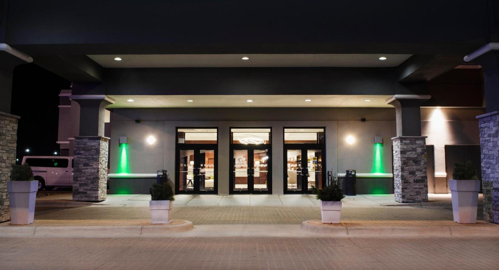 Holiday Inn Fargo by IHG photo 14