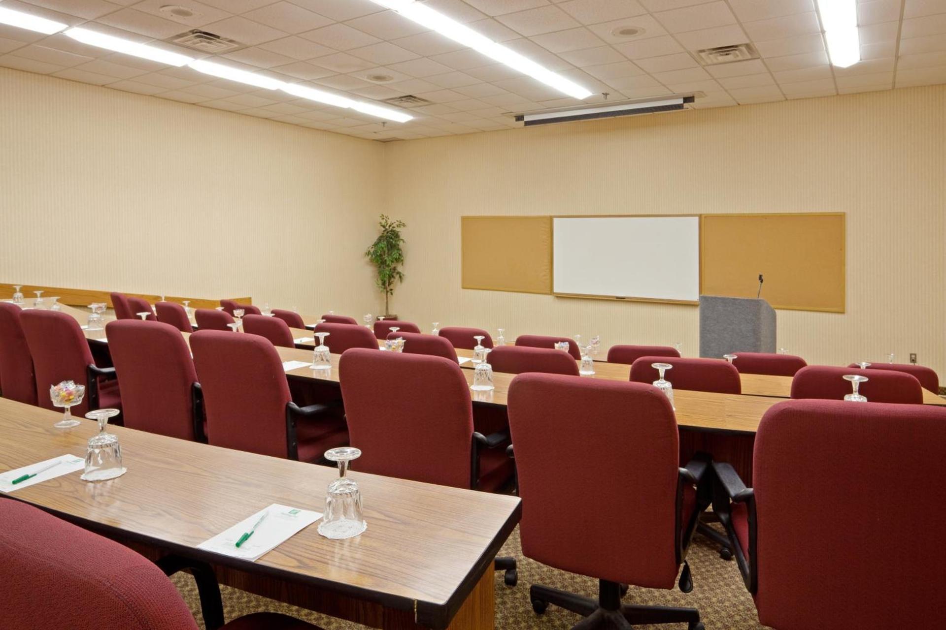 enVision Hotel & Conference Center Mansfield-Foxboro photo 27