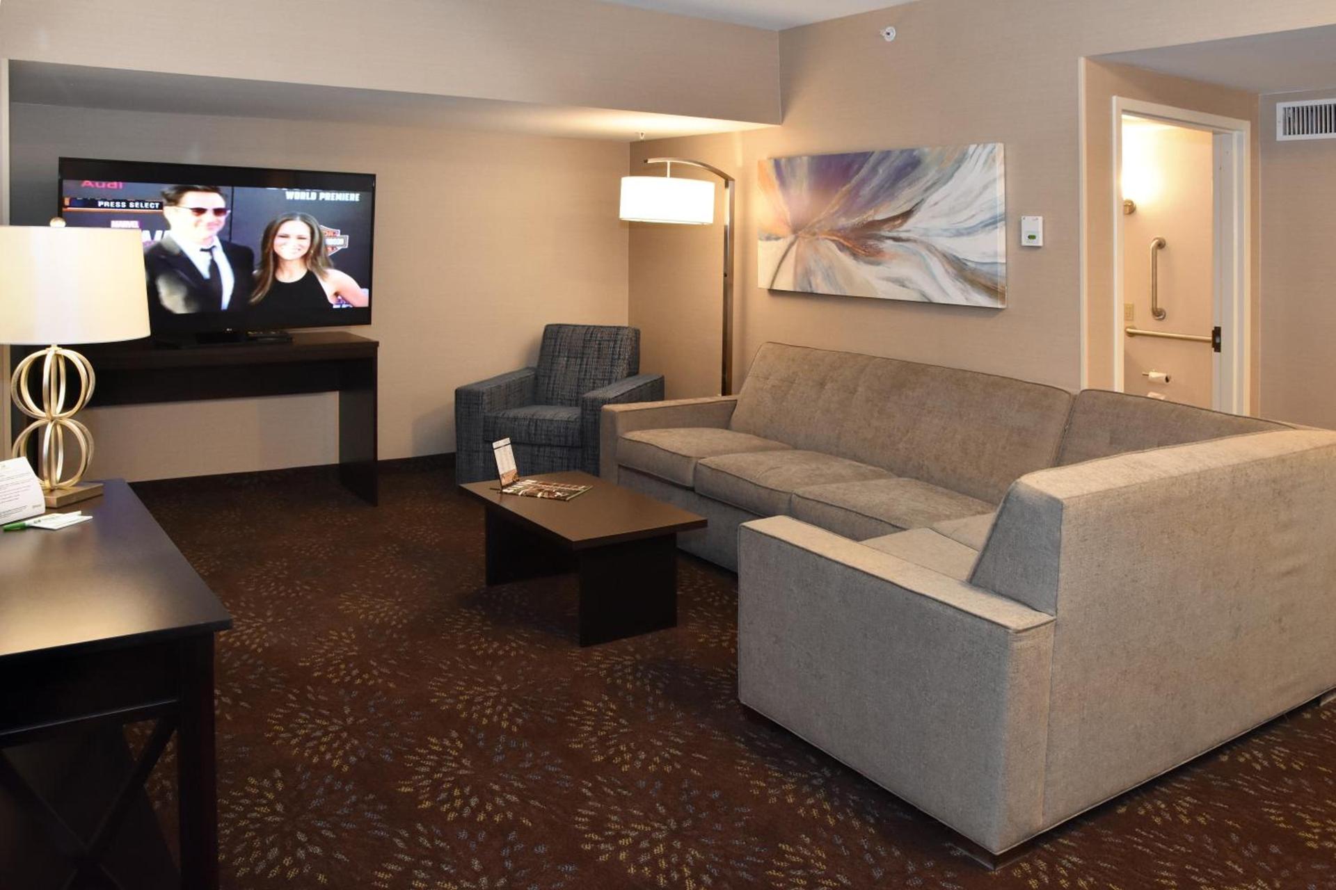 Holiday Inn Canton-Belden Village by IHG photo 79