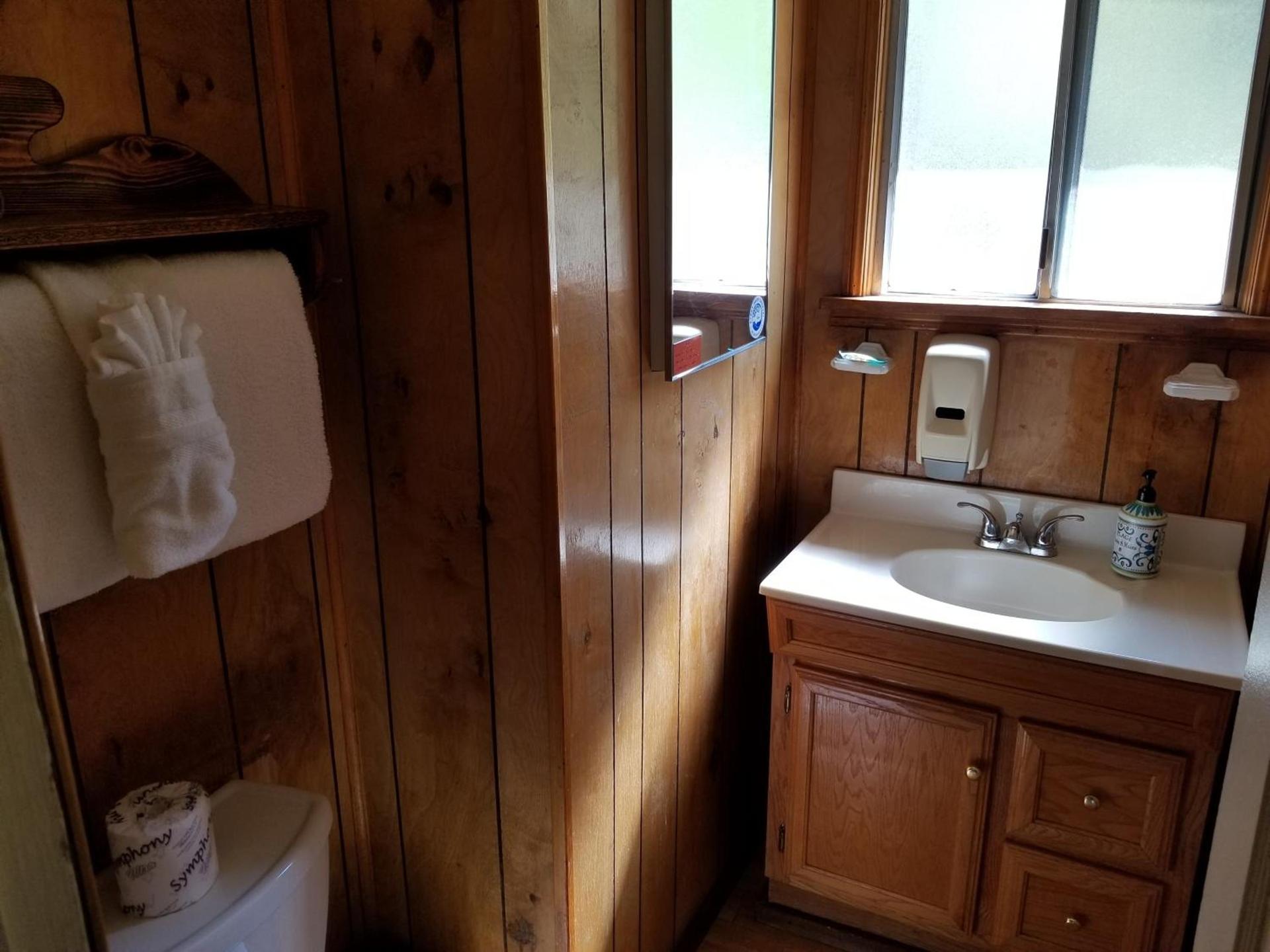 Grey Squirrel Resort photo 96