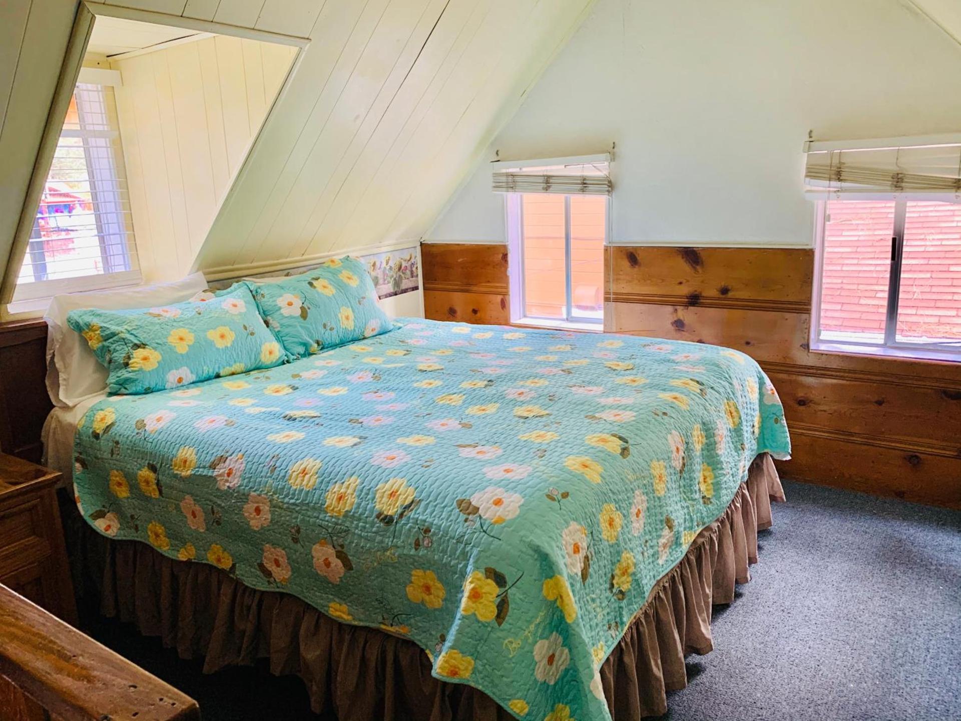 Grey Squirrel Resort photo 95