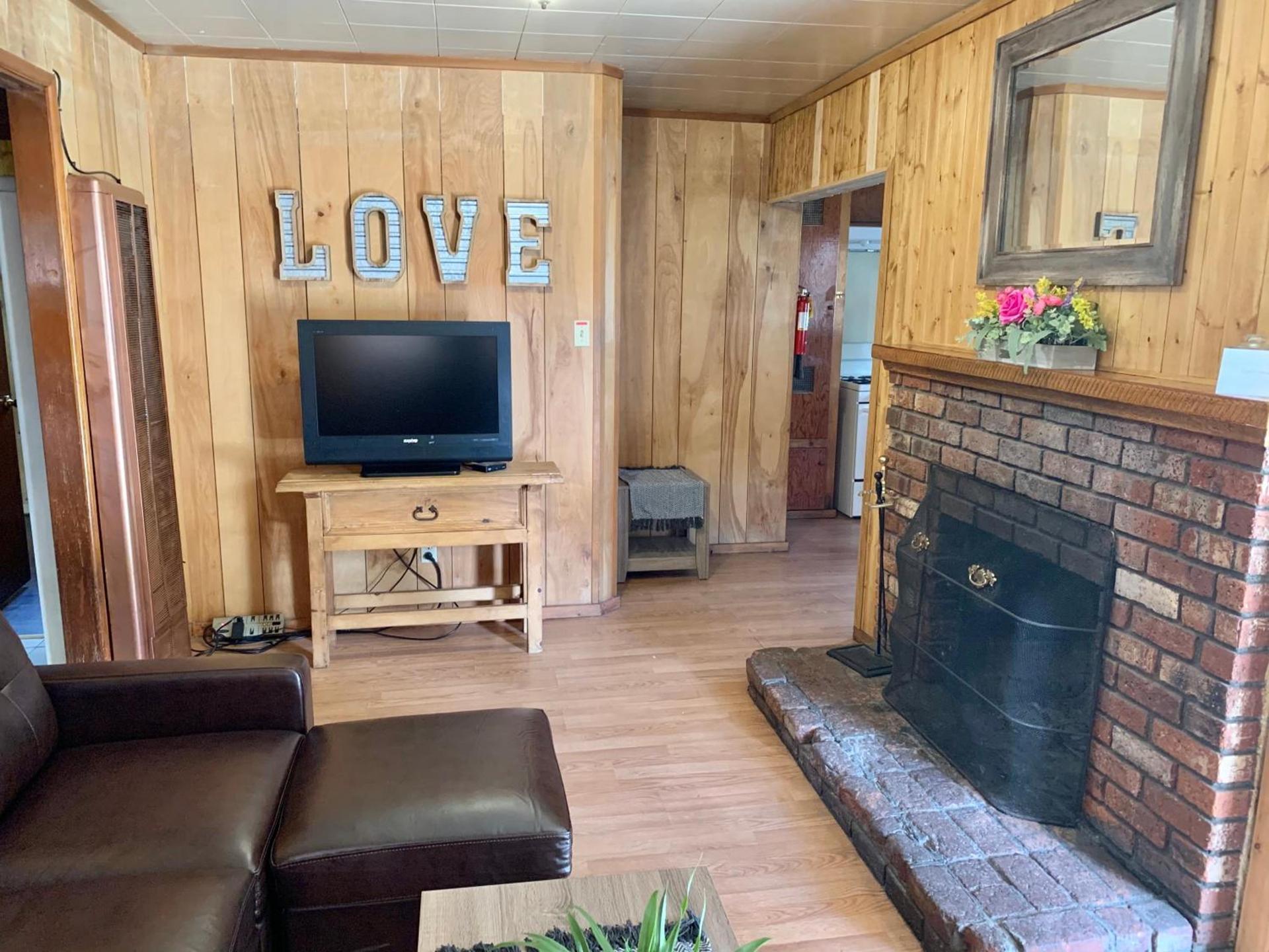 Grey Squirrel Resort photo 85