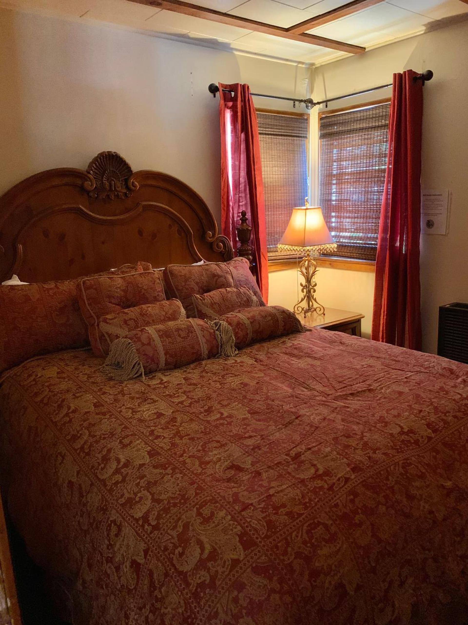 Grey Squirrel Resort photo 80