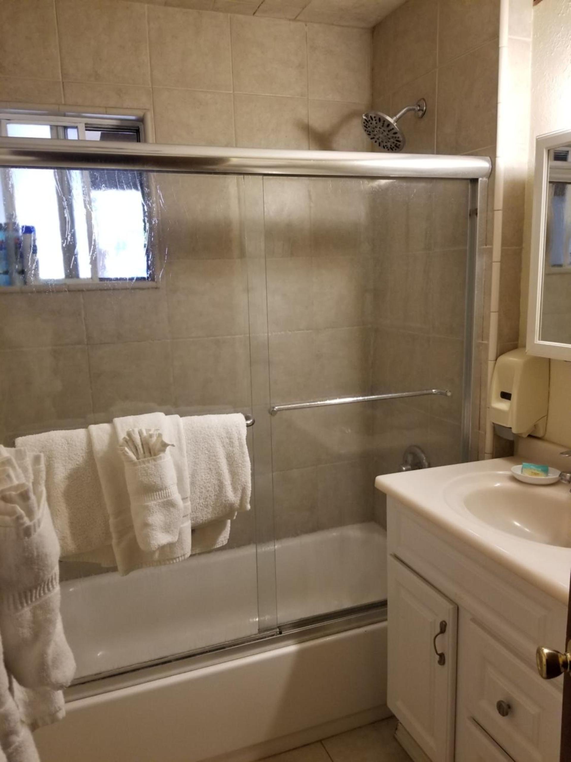 Grey Squirrel Resort photo 43
