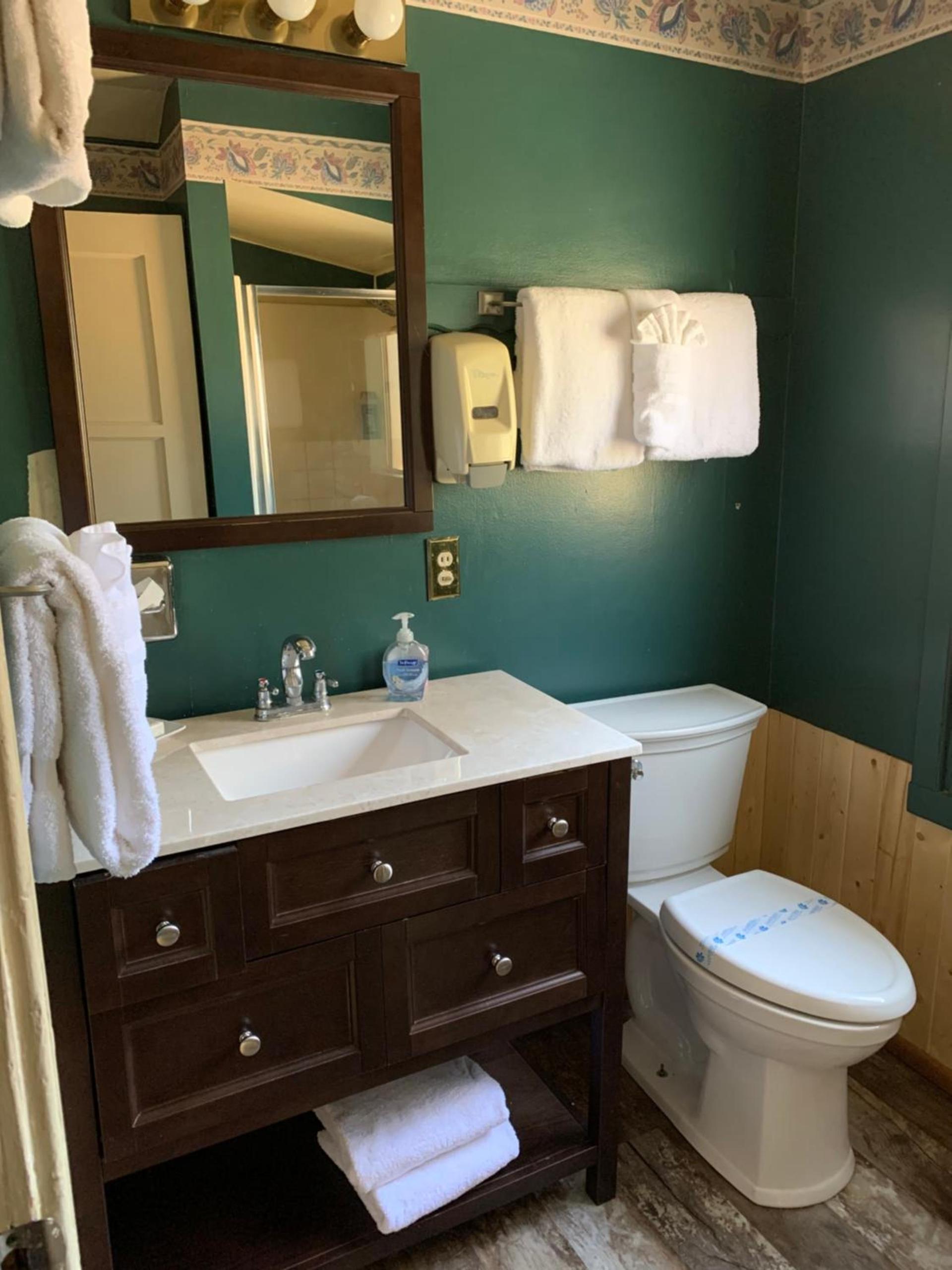 Grey Squirrel Resort photo 38