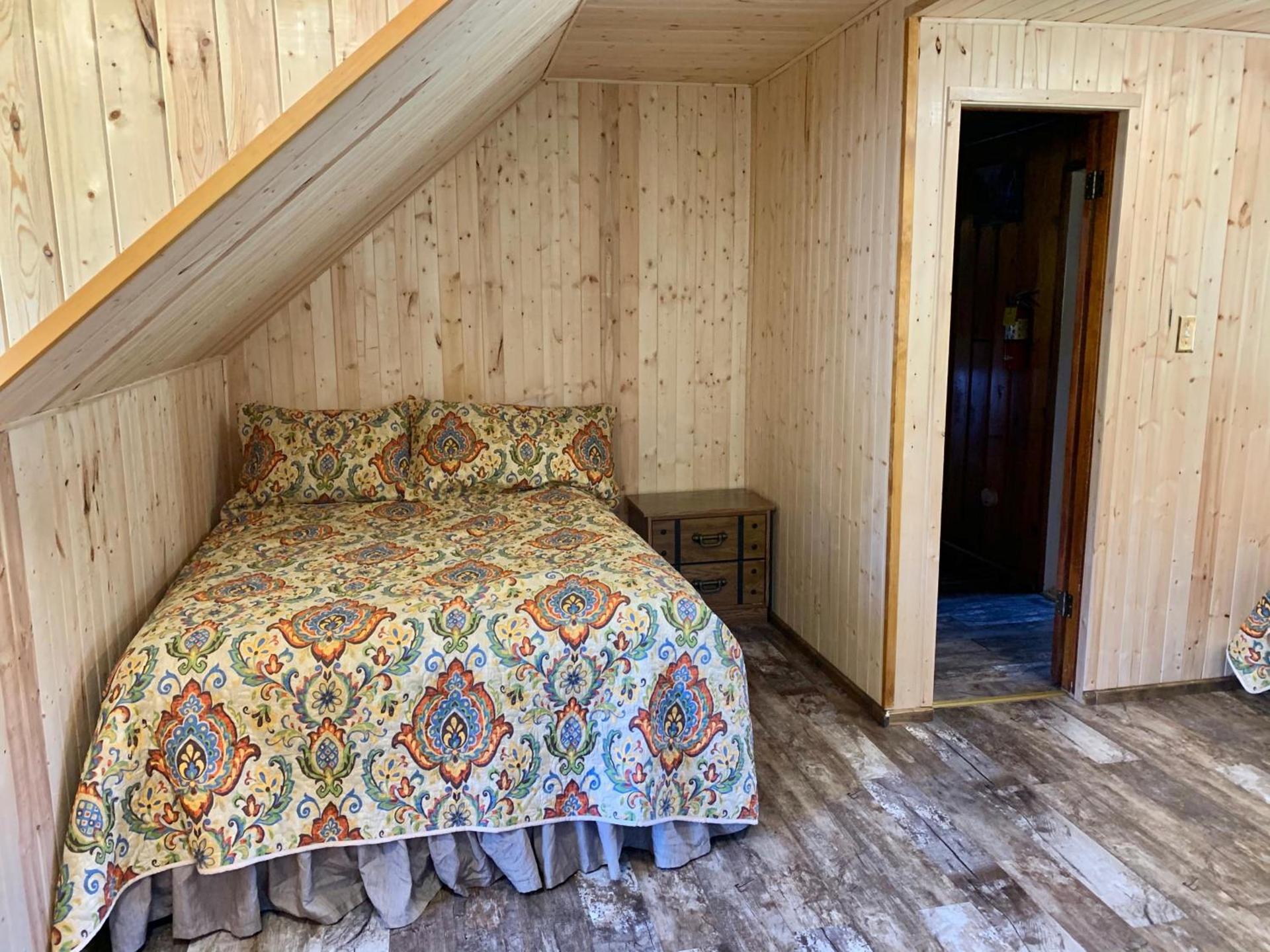 Grey Squirrel Resort photo 41