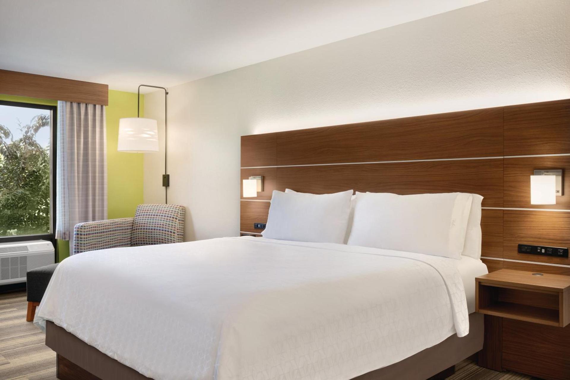 Holiday Inn Express Hotel & Suites Lavonia by IHG photo 46