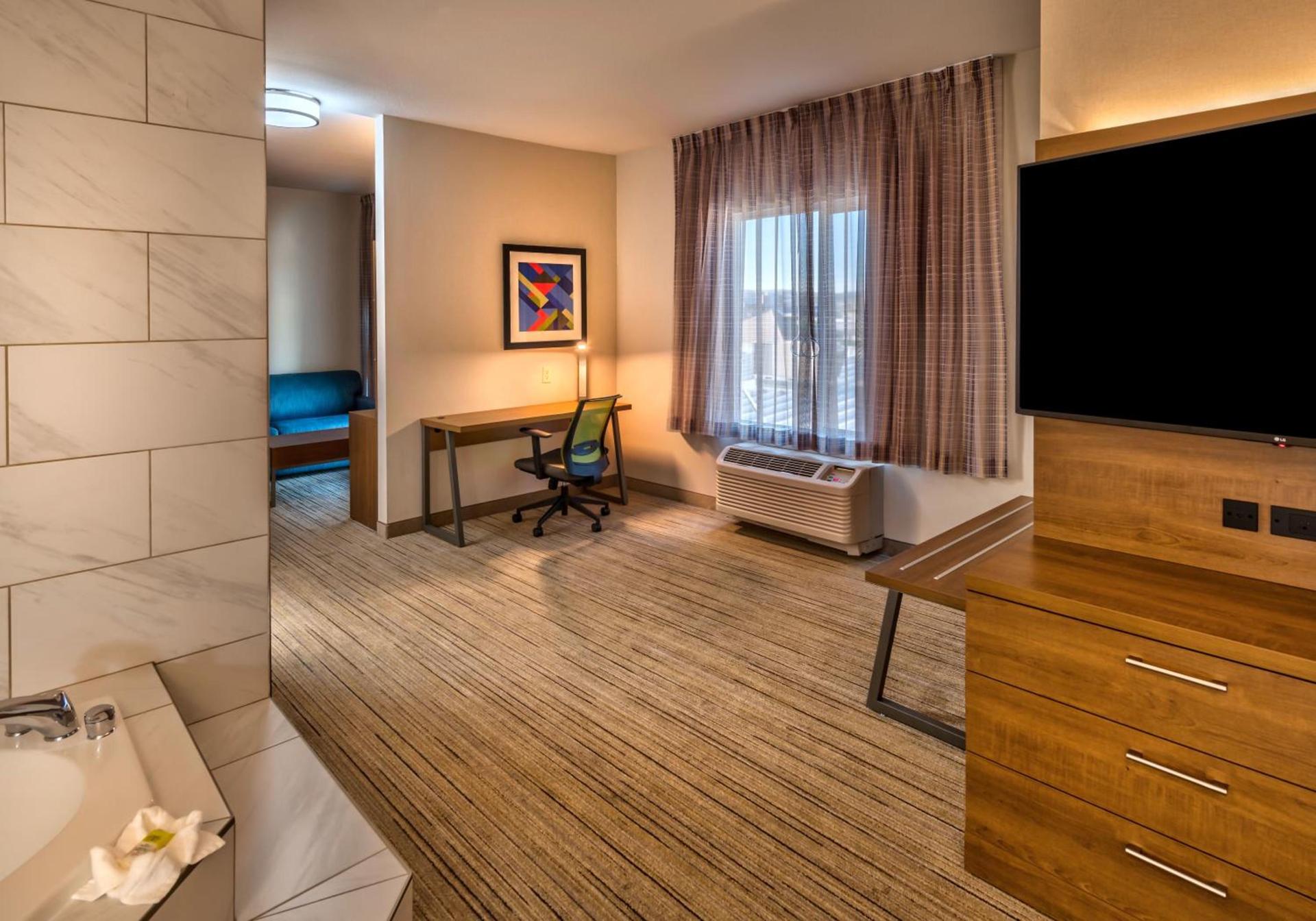 Holiday Inn Express Reno Airport by IHG photo 14