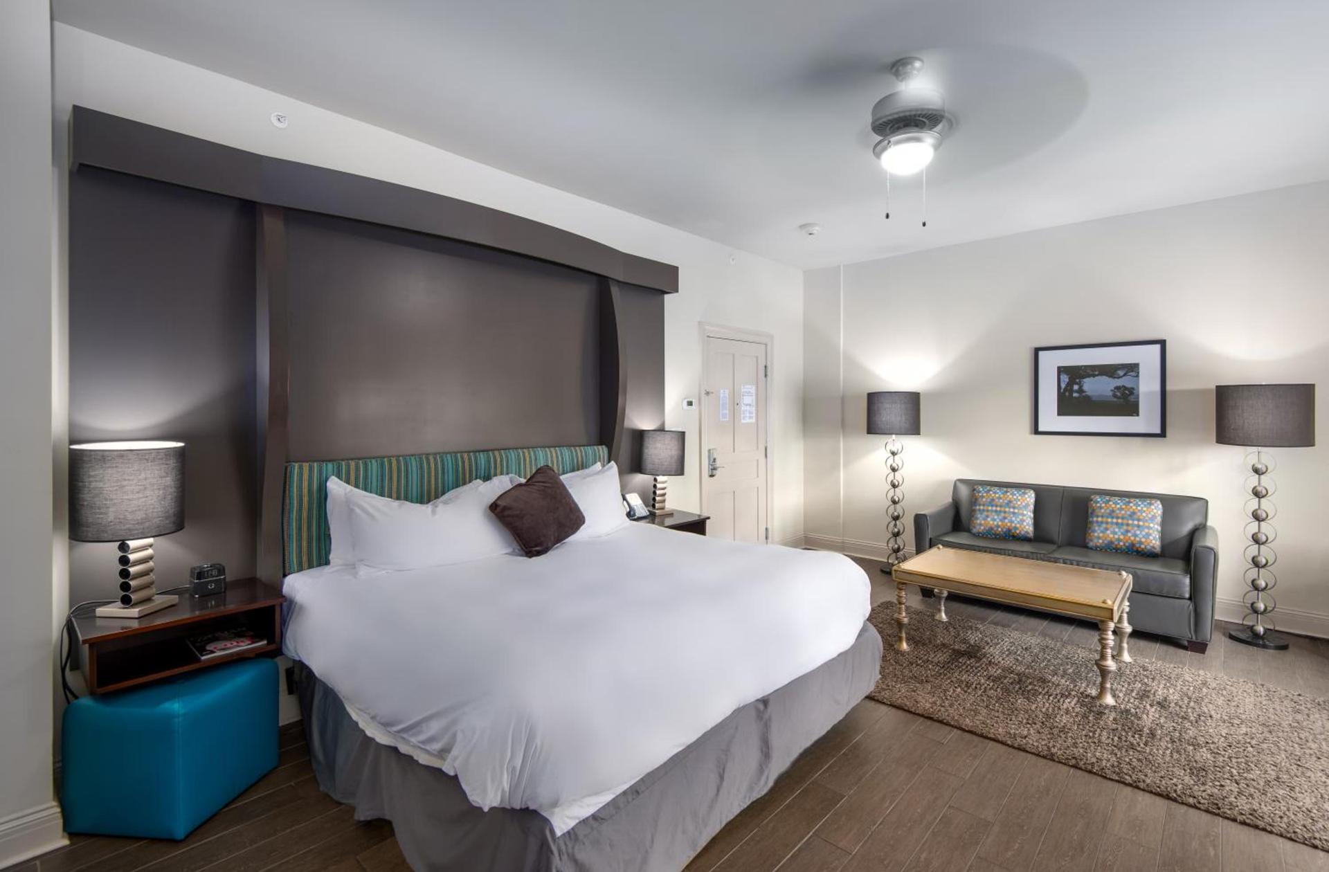 White House Hotel photo 6