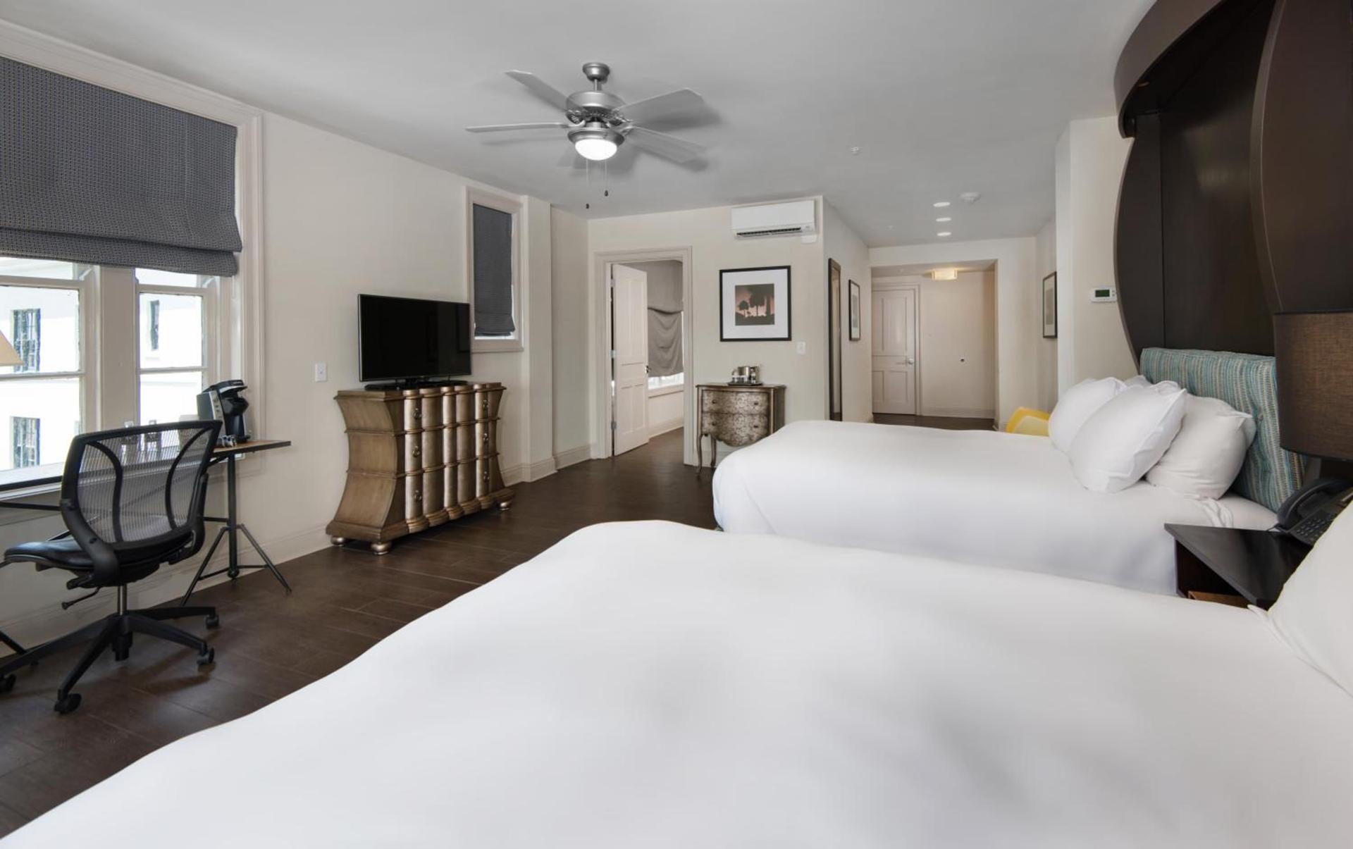 White House Hotel photo 5