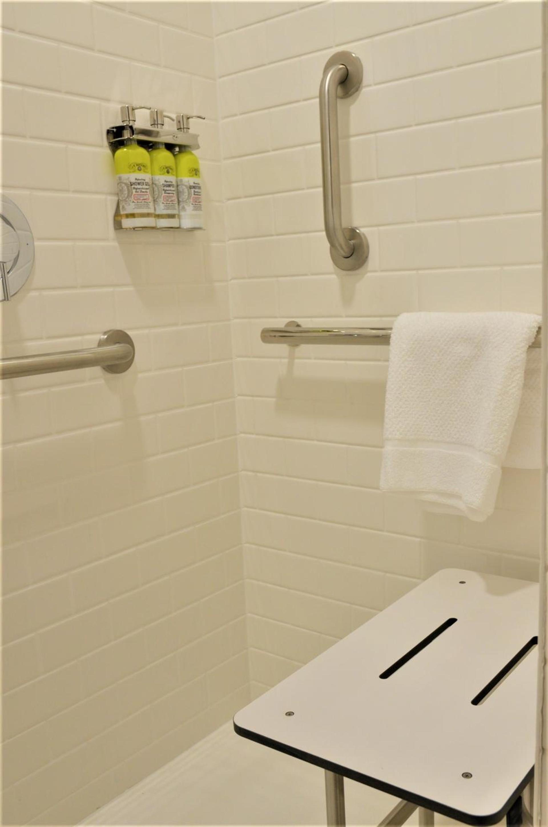 Staybridge Suites - Orenco Station by IHG photo 7