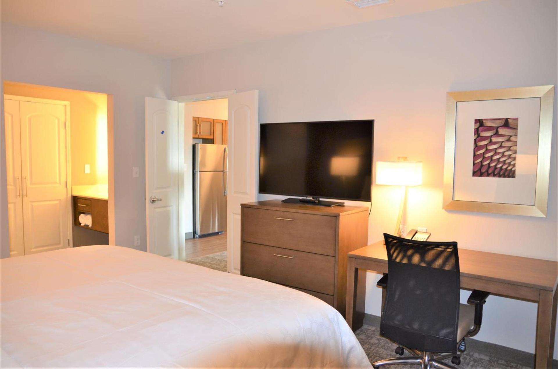 Staybridge Suites - Orenco Station by IHG photo 4