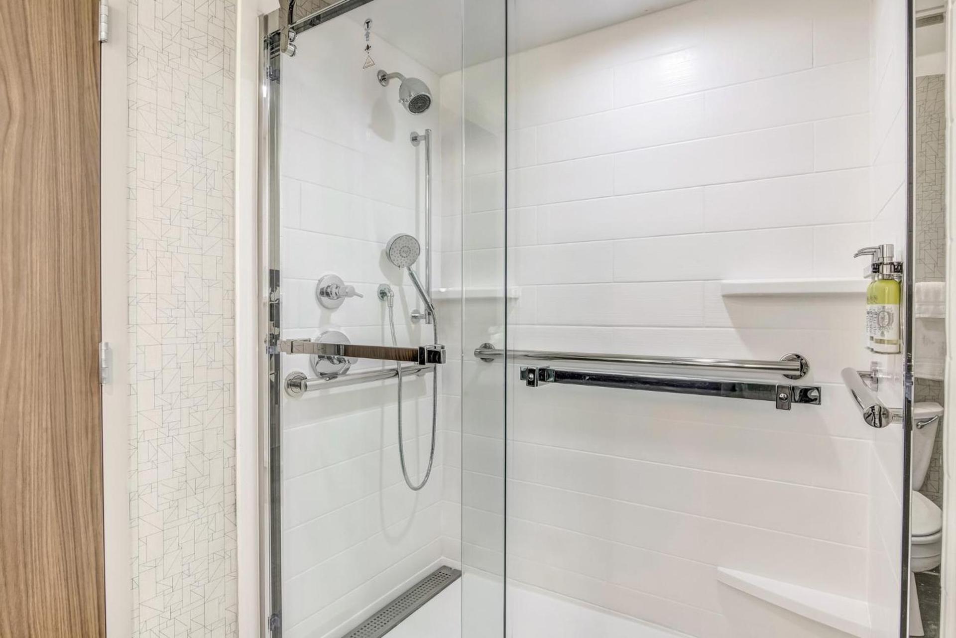 Holiday Inn Express & Suites Longview North by IHG photo 38