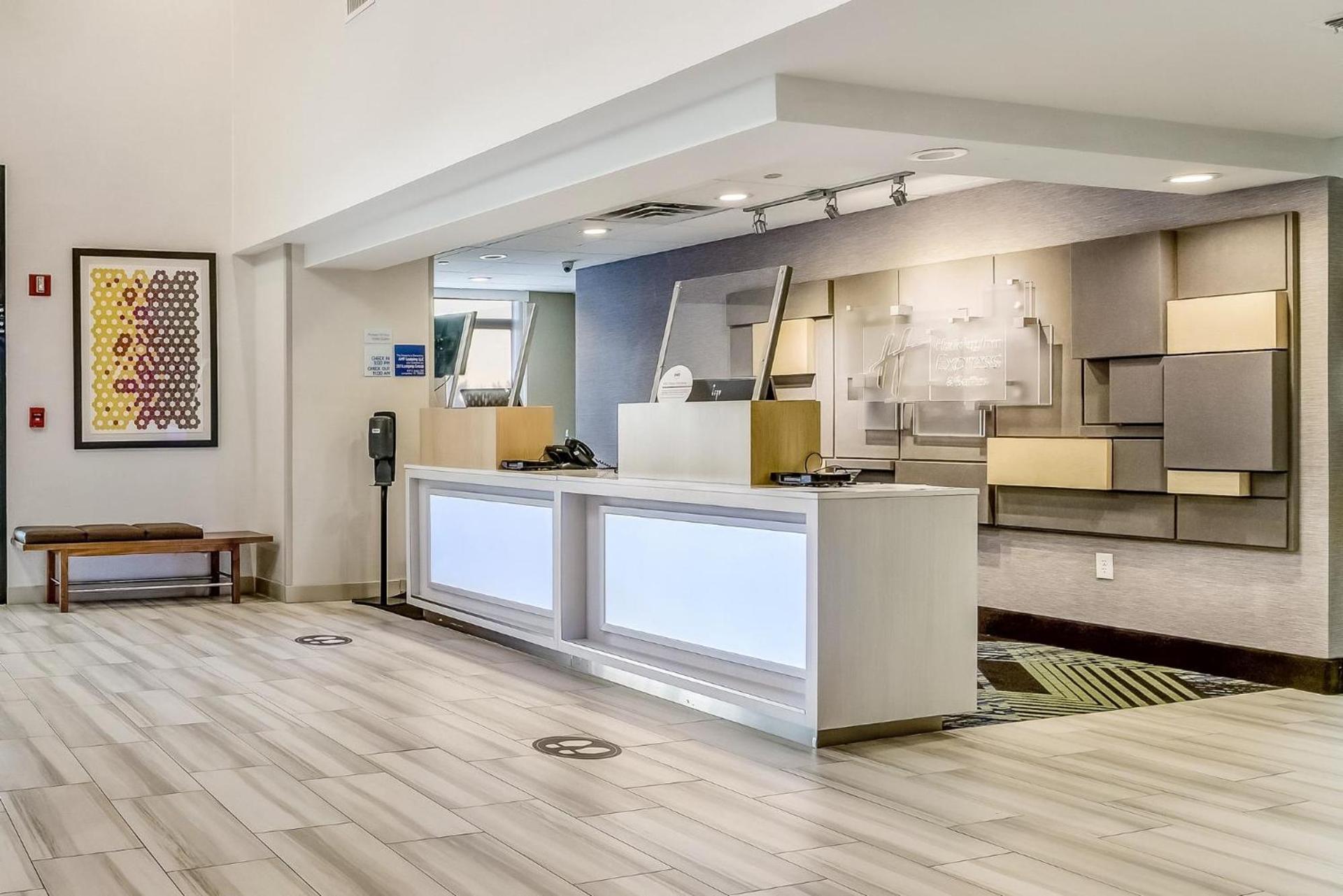 Holiday Inn Express & Suites Longview North by IHG photo 5