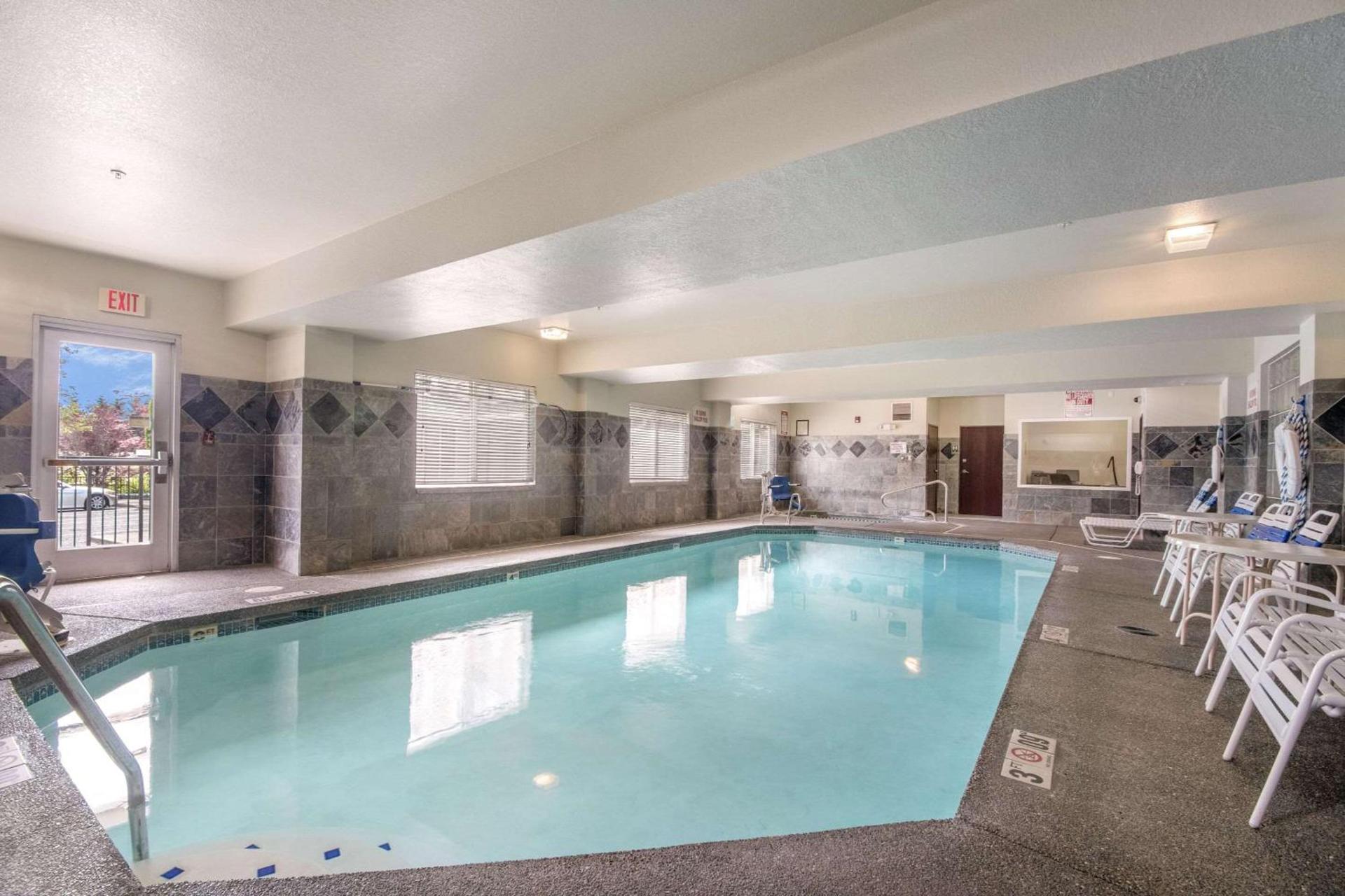 Quality Inn photo 45
