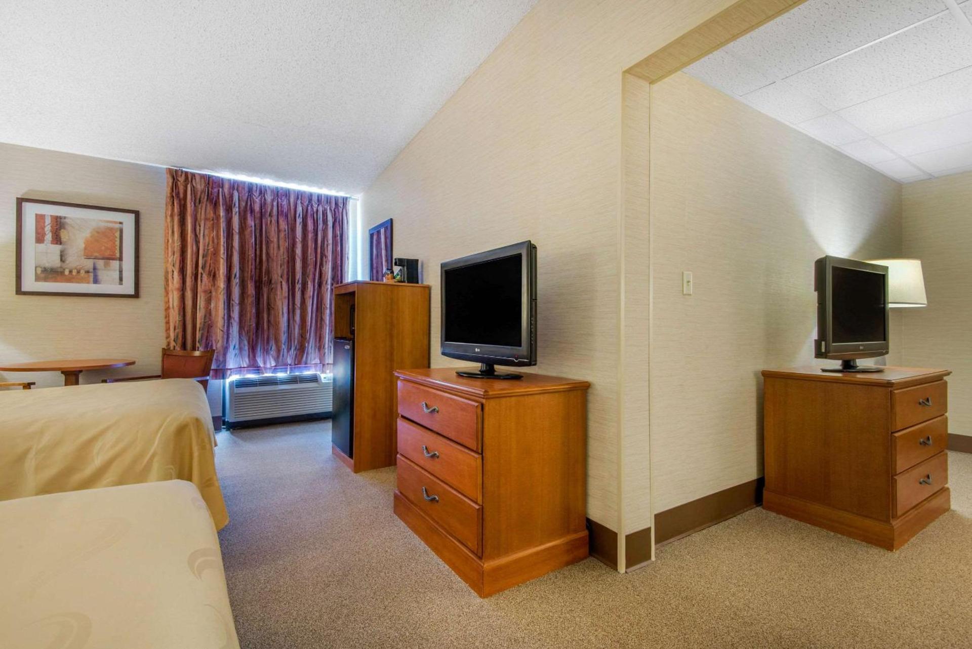 Quality Inn & Suites Mansfield photo 19