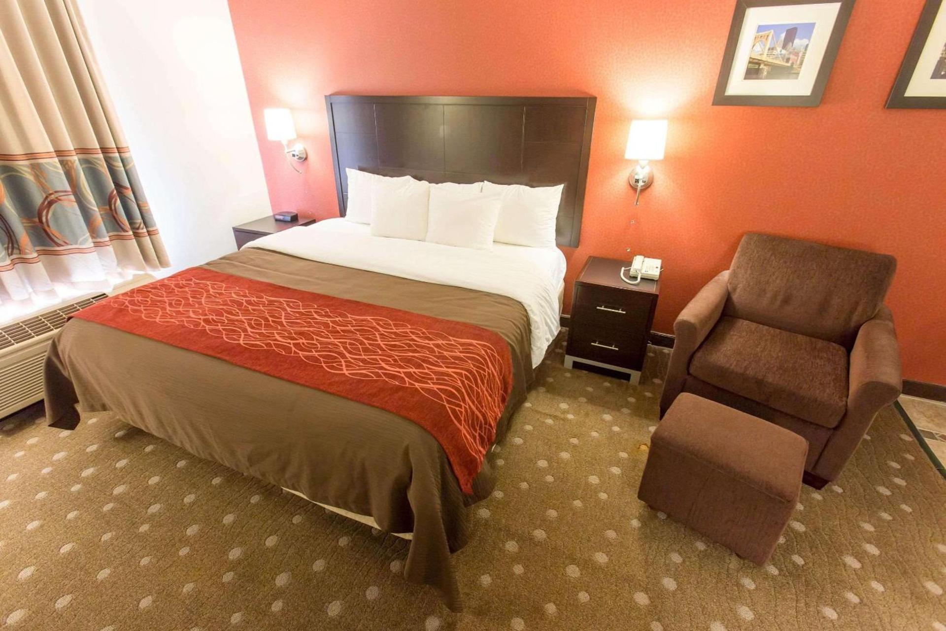 Comfort Inn Pittsburgh Crafton photo 5