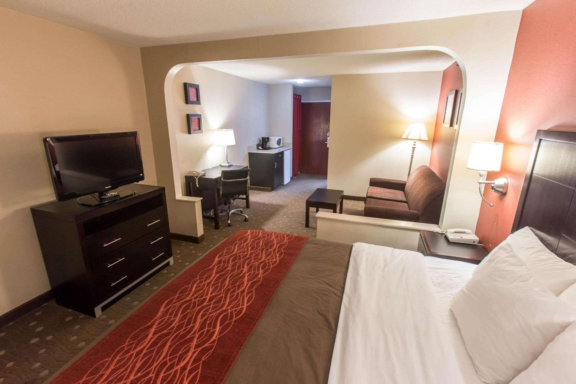 Comfort Inn Pittsburgh Crafton photo 13