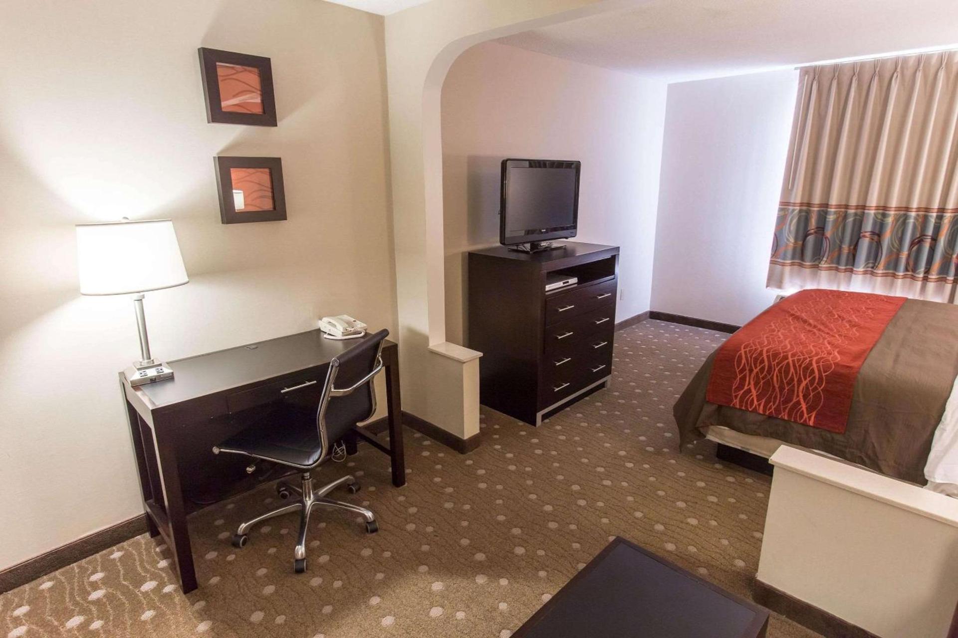 Comfort Inn Pittsburgh Crafton photo 20