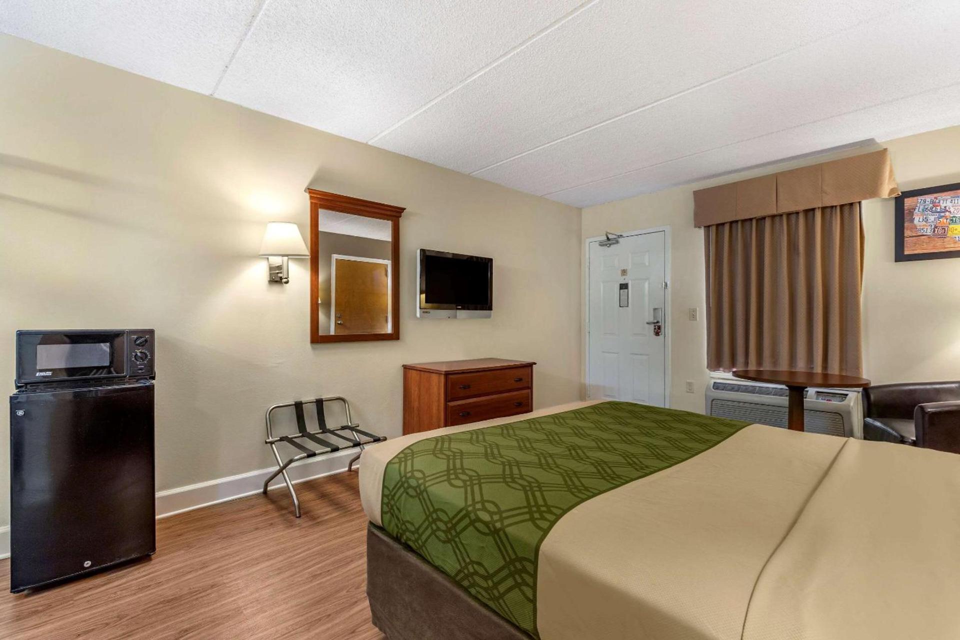 Econo Lodge Inn & Suites Lugoff photo 17