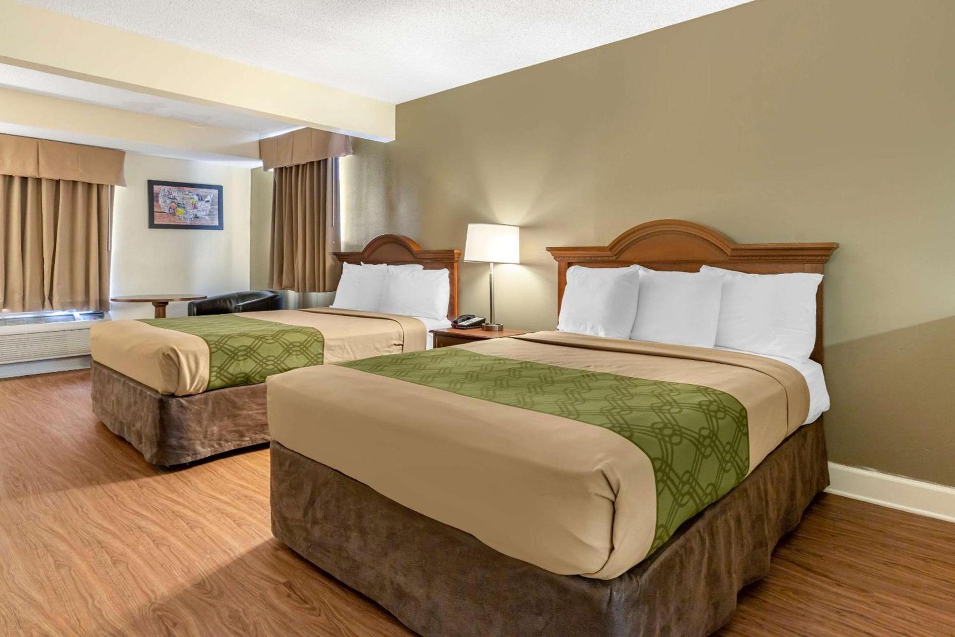 Econo Lodge Inn & Suites Lugoff photo 26