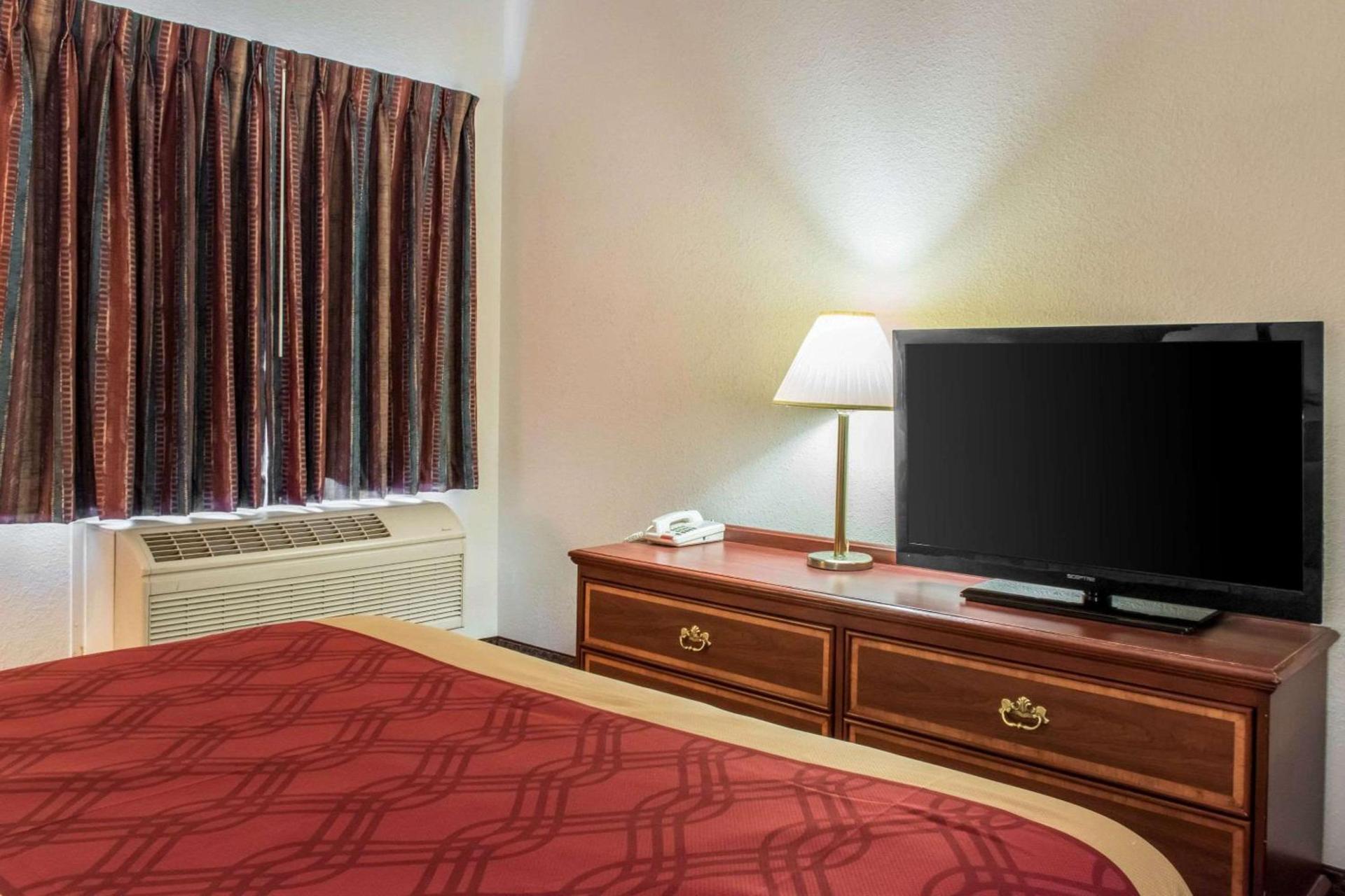 Econo Lodge Carlisle photo 24