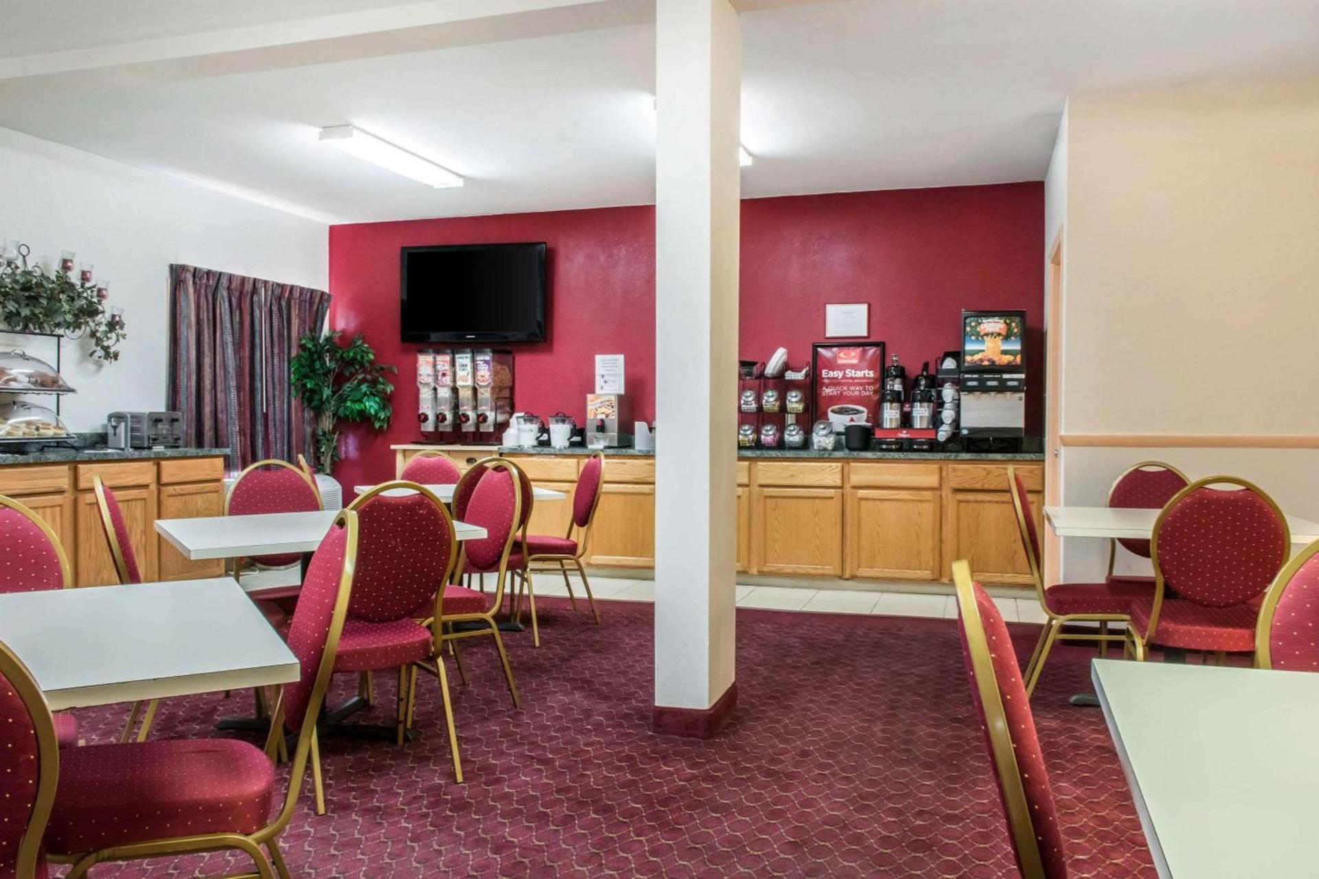 Econo Lodge Carlisle photo 31