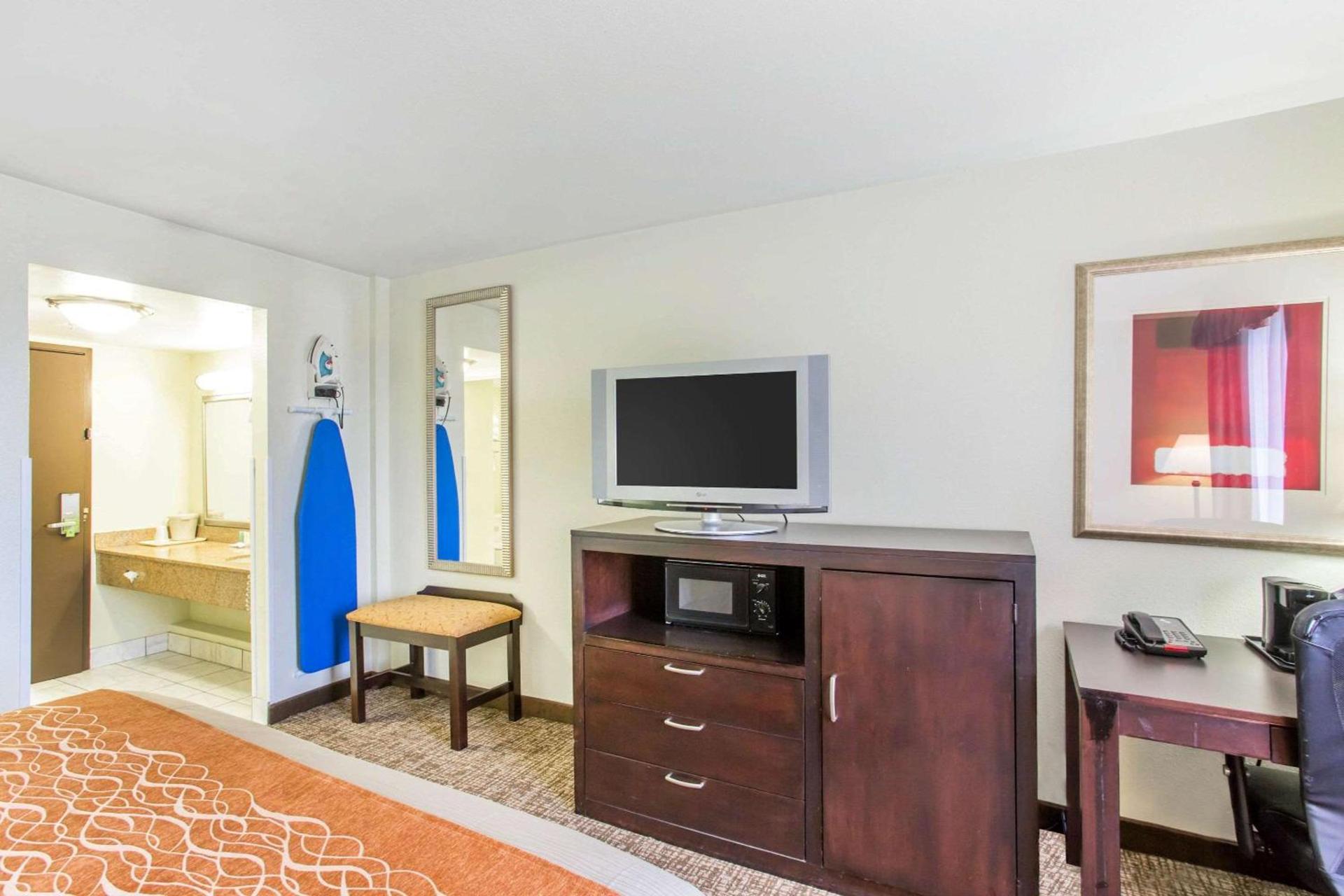 Comfort Inn Franklin Highway 96 photo 32