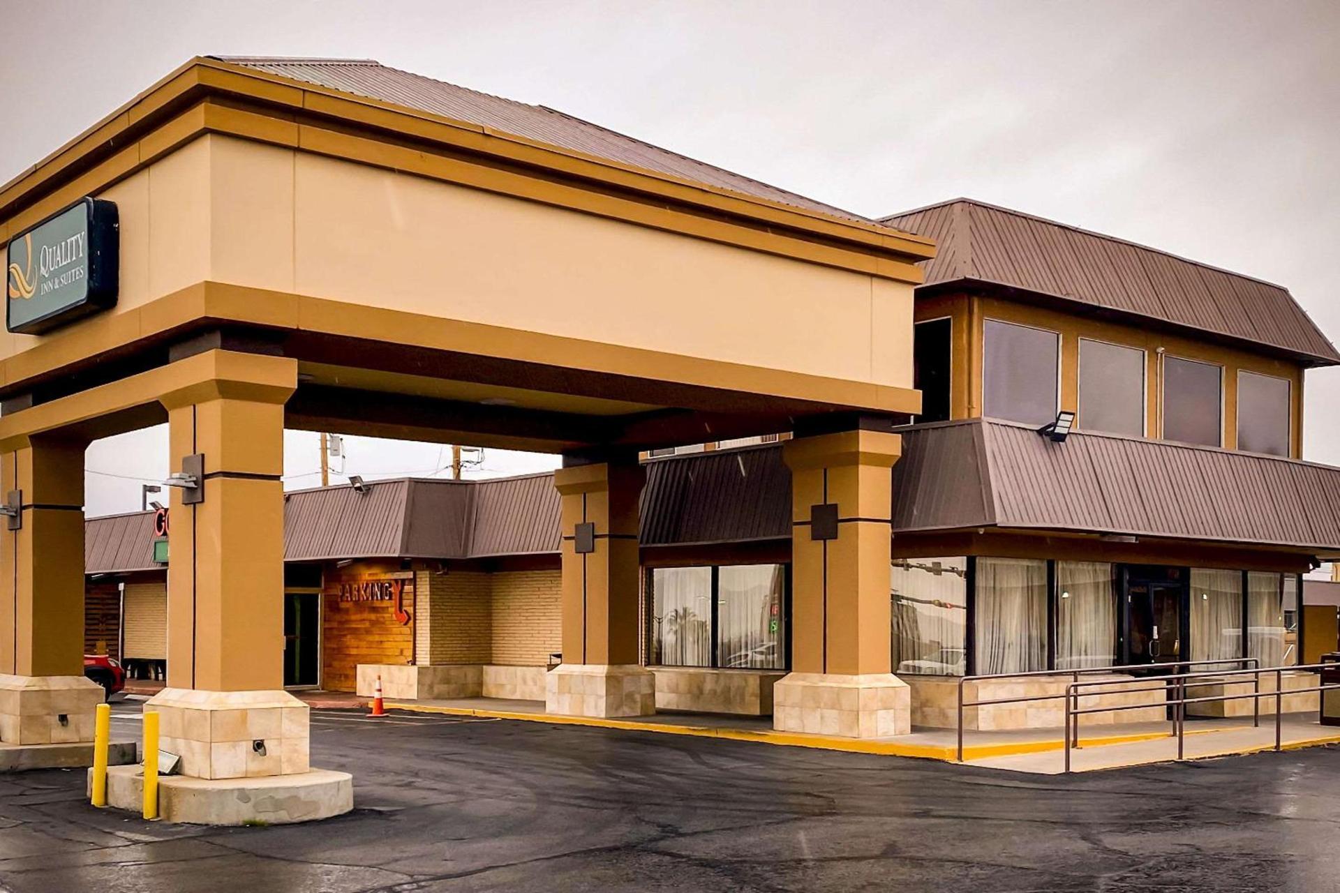 Quality Inn & Suites Airport photo 3