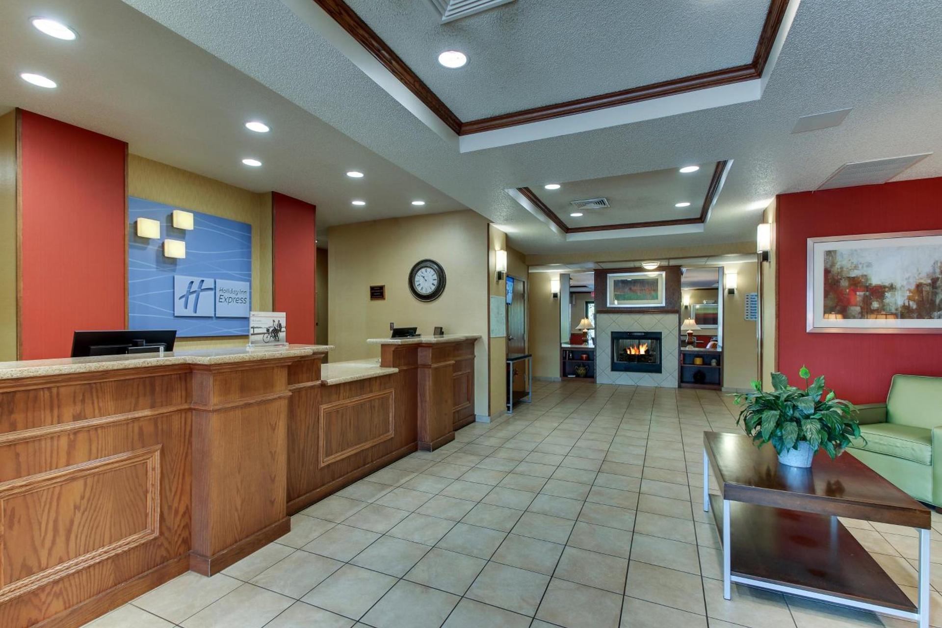 Holiday Inn Express Hotel & Suites Lancaster-Lititz by IHG photo 12