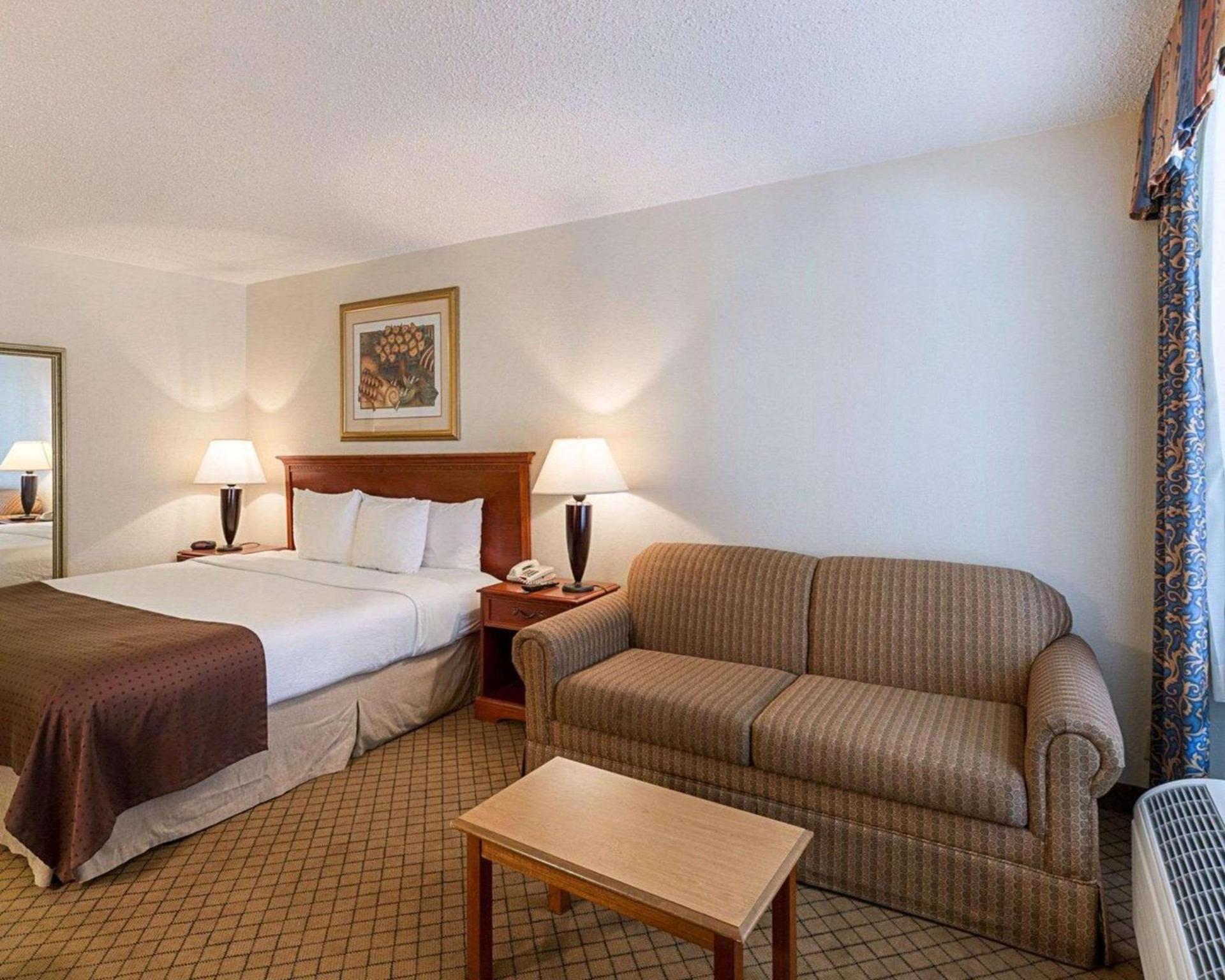 GreenTree Hotel & Extended Stay I-10 FWY Houston, Channelview, Baytown photo 21