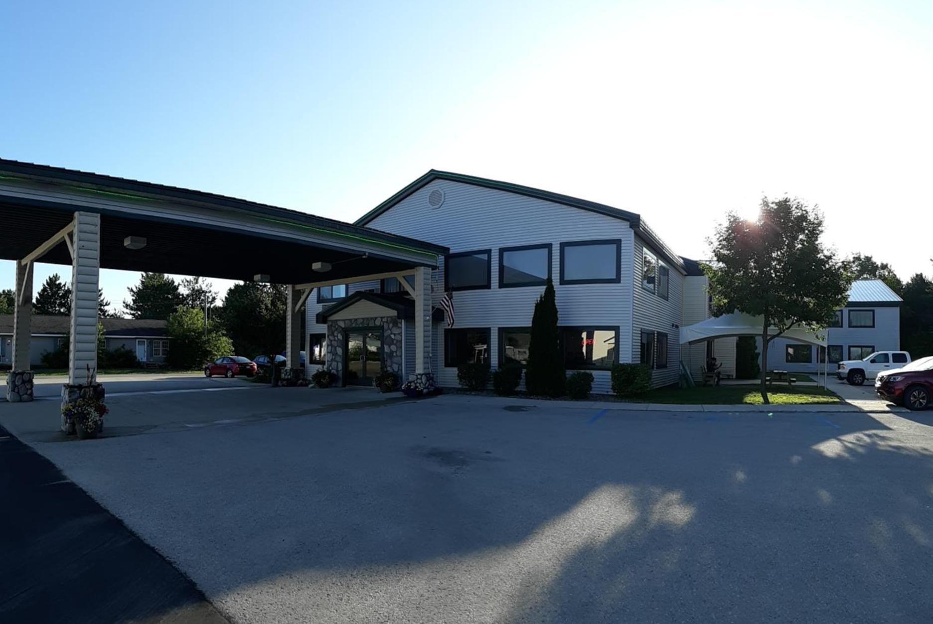 Pleasant Moose Lodge photo 3
