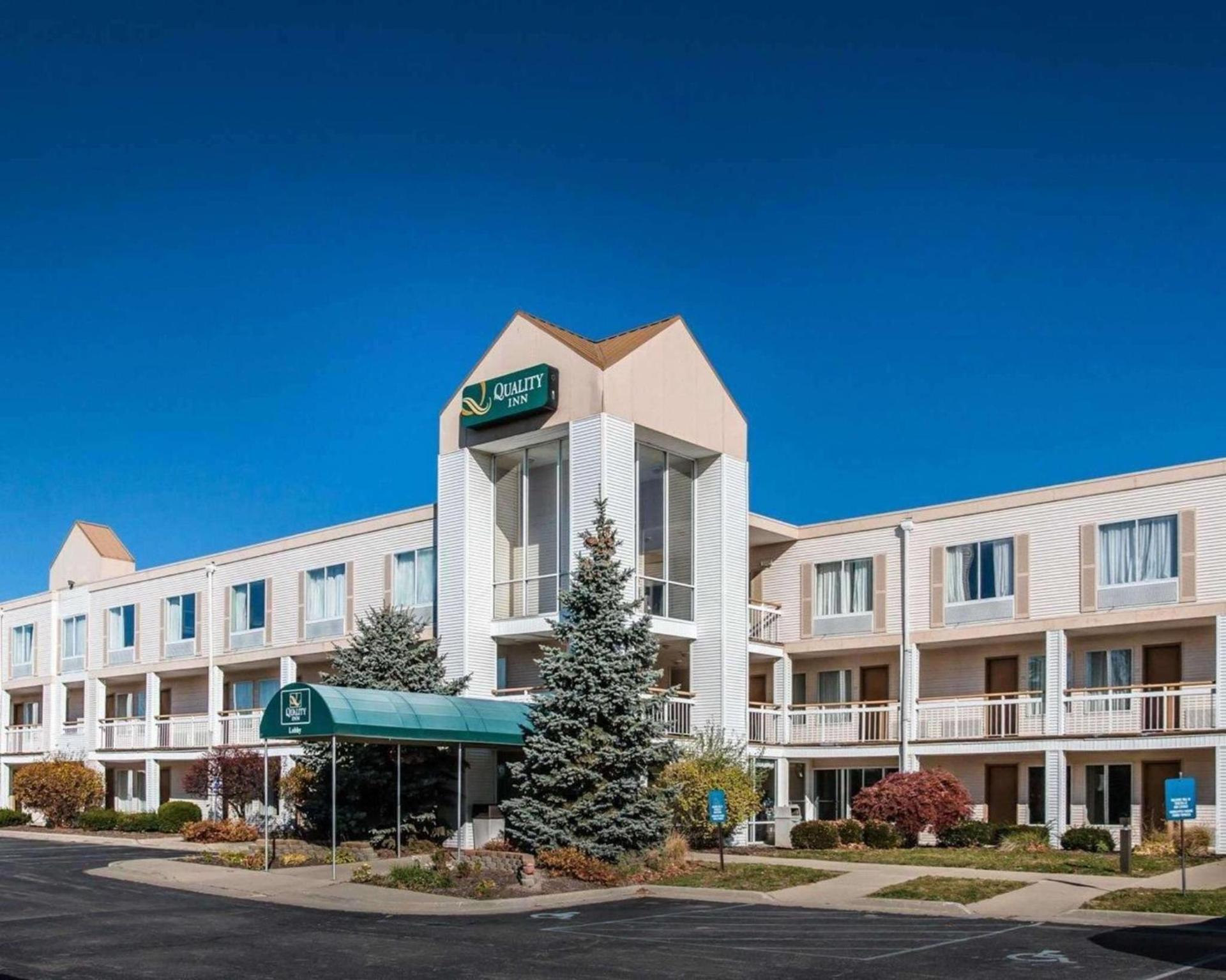Quality Inn Holland - Toledo — hotel in Holland