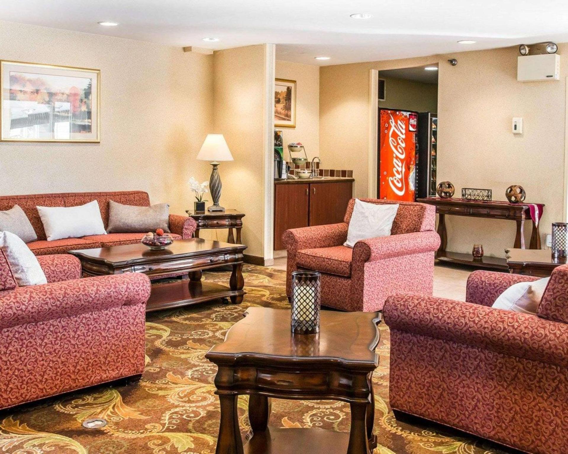 Quality Inn Holland - Toledo photo 6